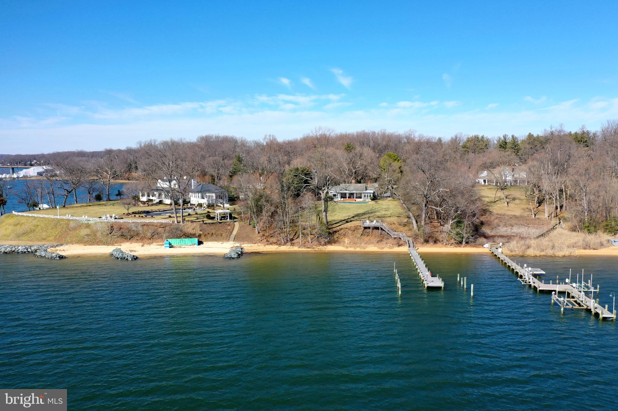 SHADOW POINT - Residential