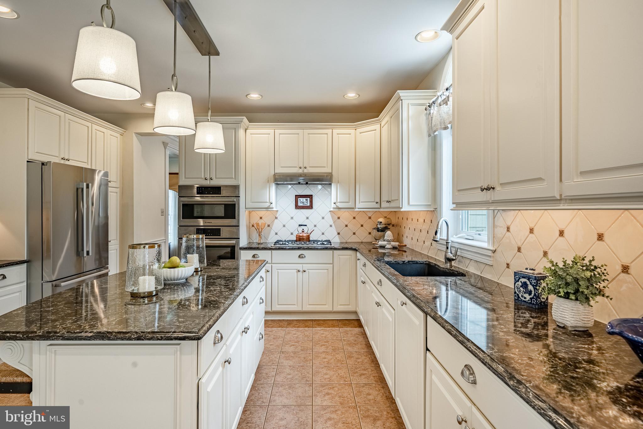 ESTATES AT SALFORD - Residential