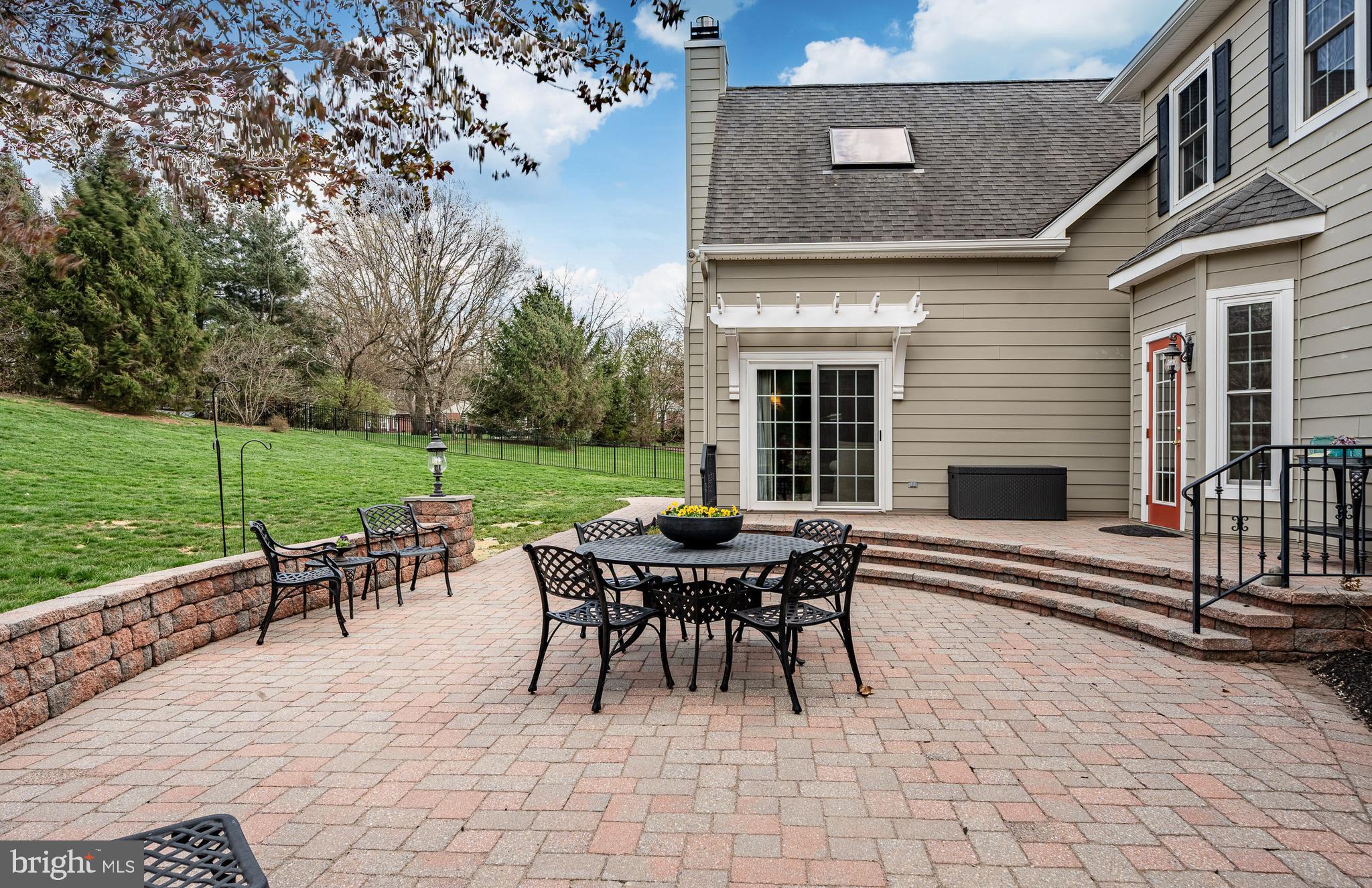 ESTATES AT SALFORD - Residential