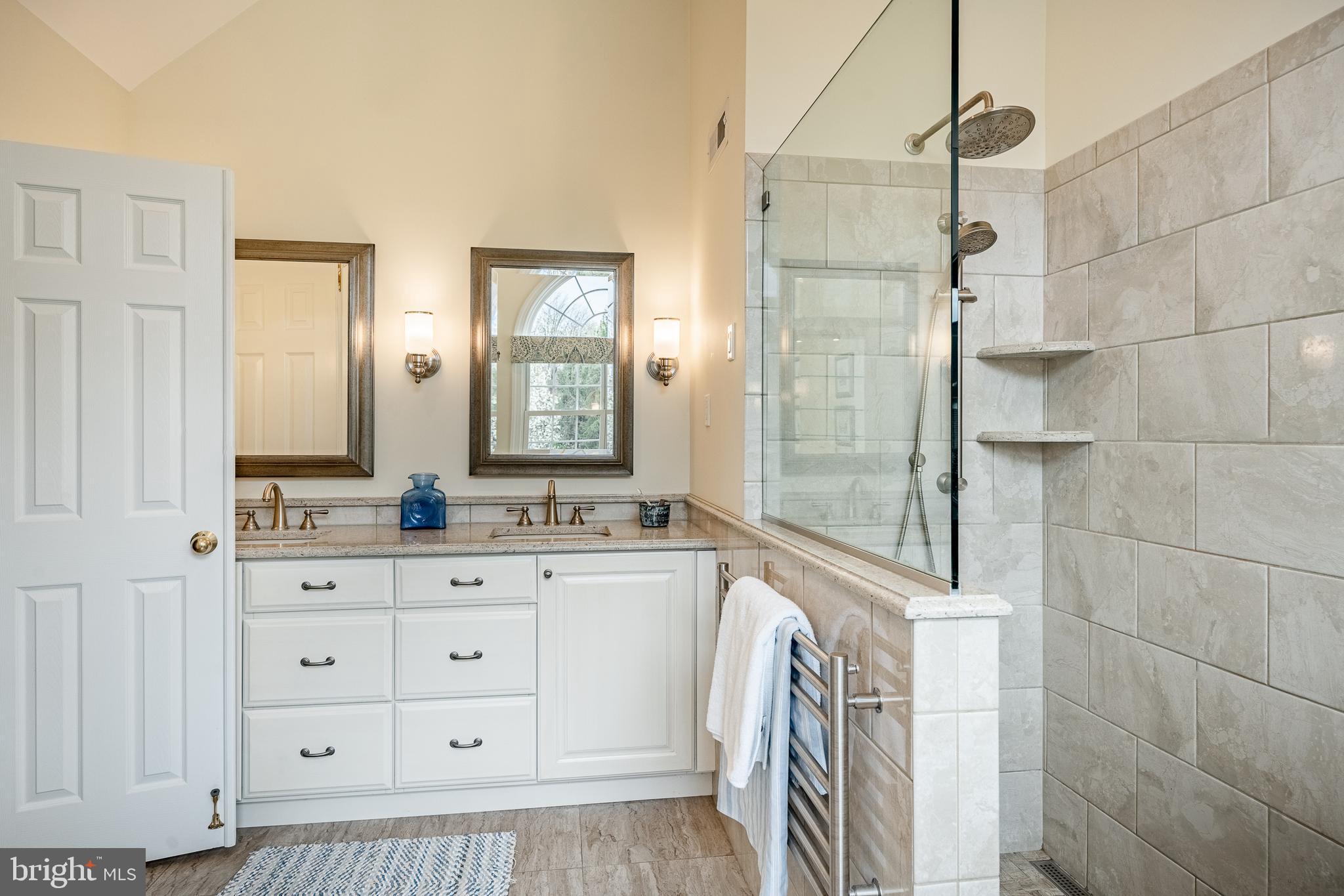 ESTATES AT SALFORD - Residential