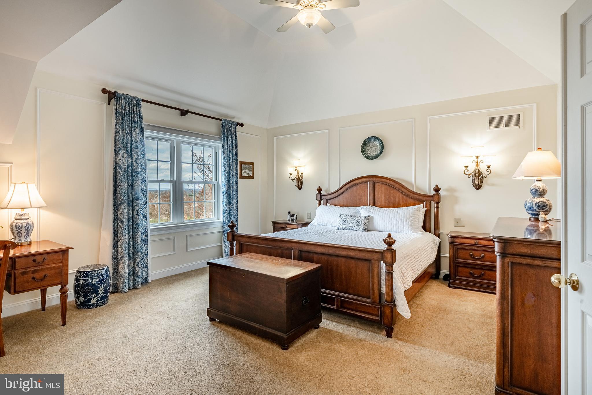 ESTATES AT SALFORD - Residential