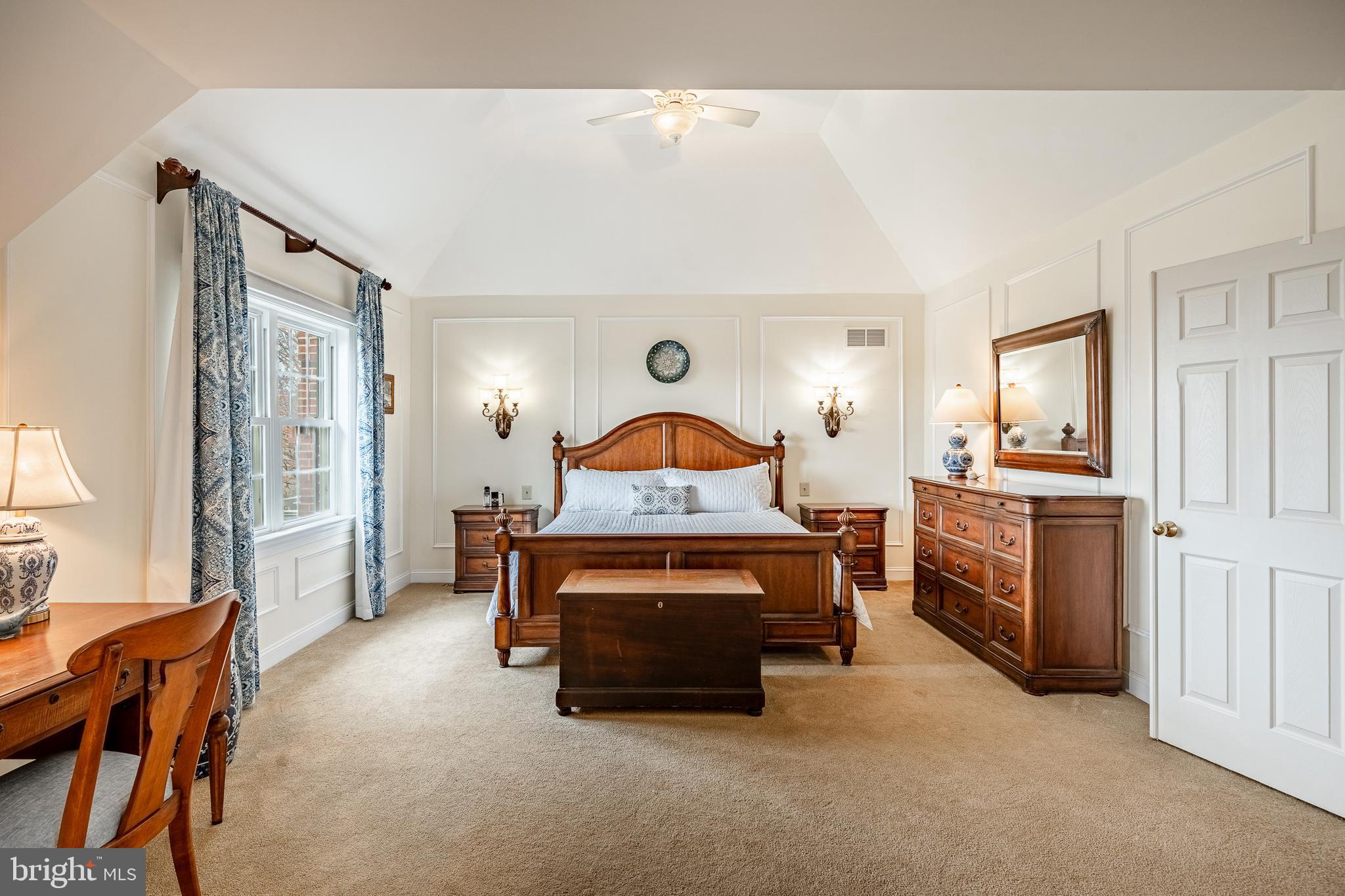 ESTATES AT SALFORD - Residential