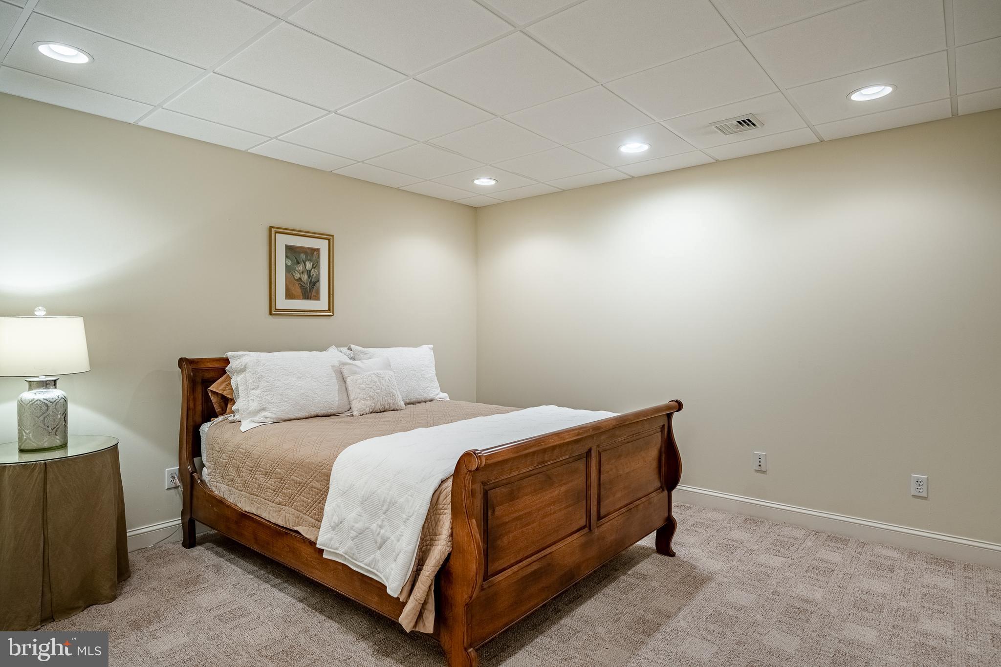 ESTATES AT SALFORD - Residential