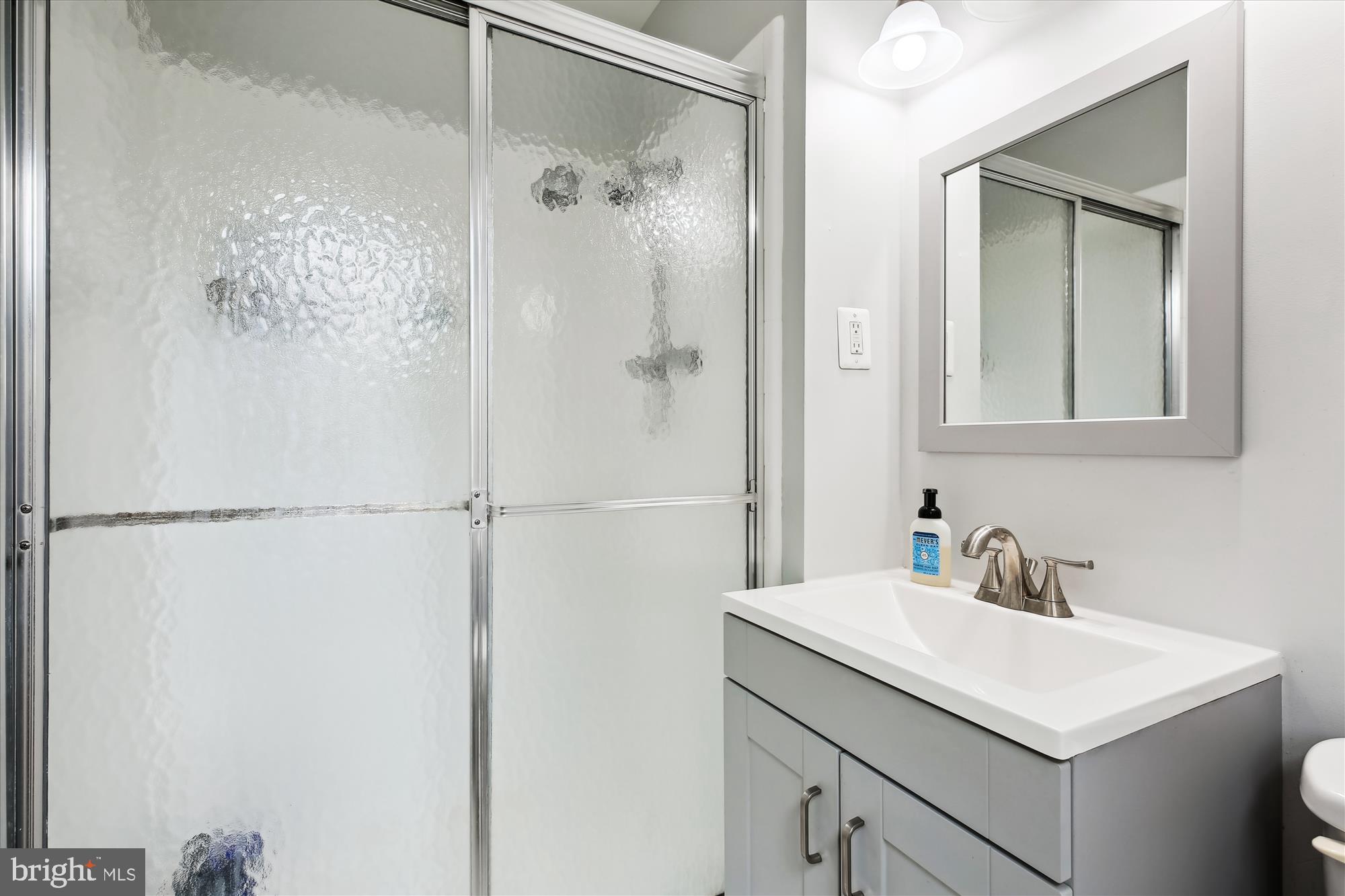 ROBERTS GLEN - Residential