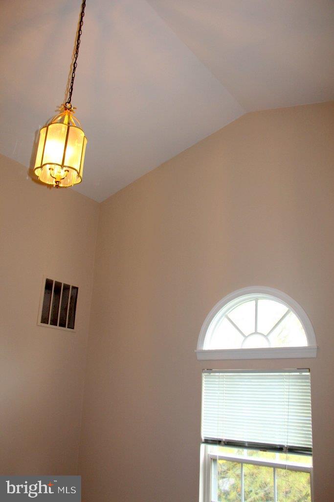 CENTRE RIDGE - Residential