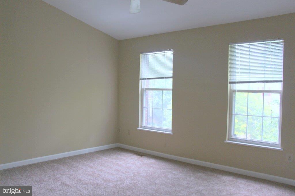 CENTRE RIDGE - Residential