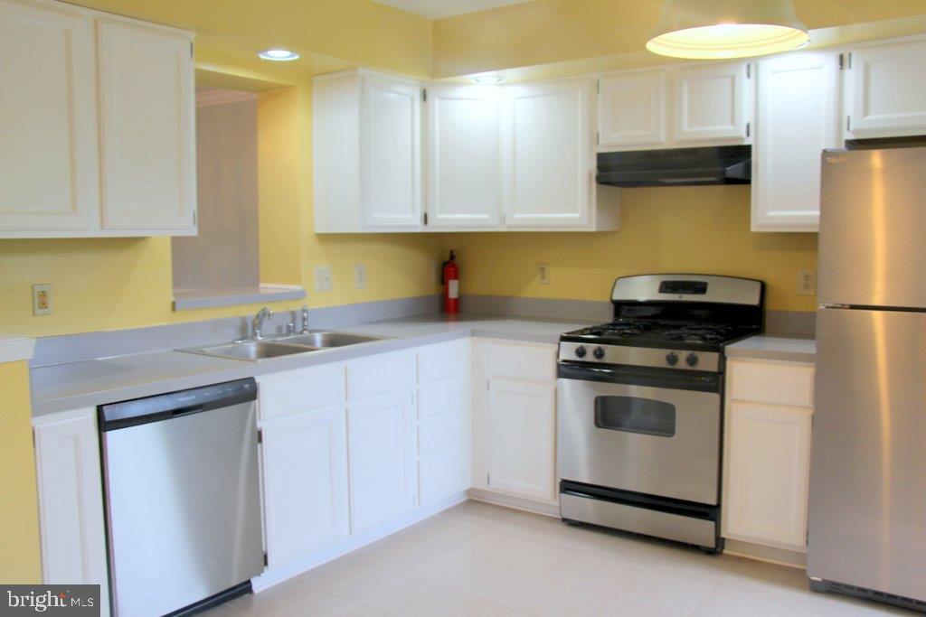 CENTRE RIDGE - Residential