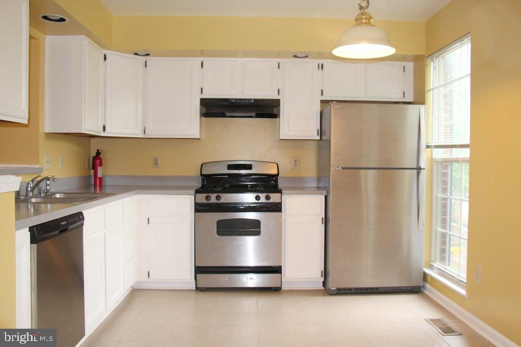 CENTRE RIDGE - Residential