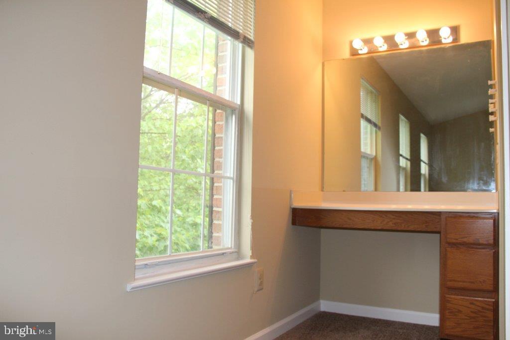 CENTRE RIDGE - Residential