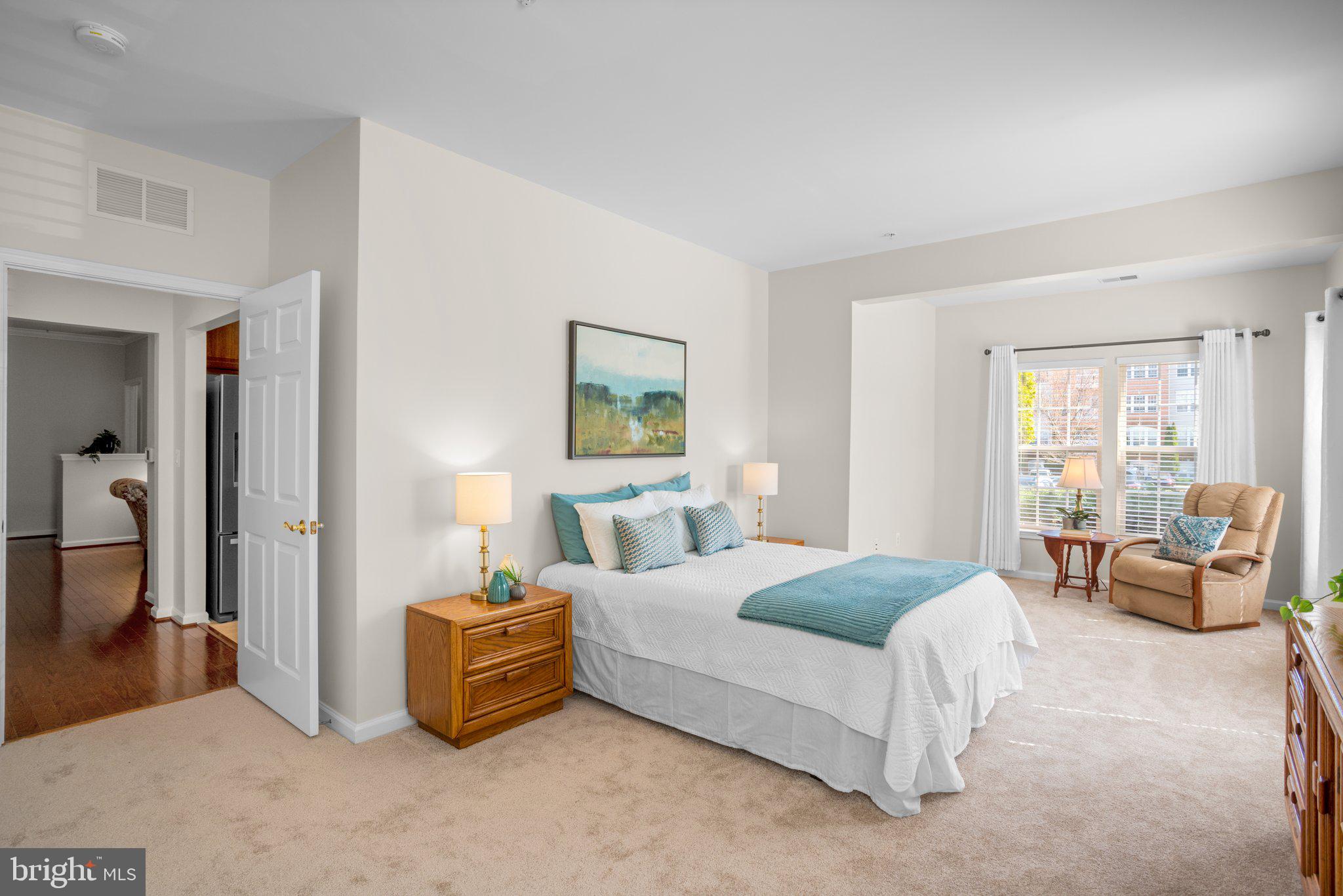 HEARTHSTONE AT VILLAGE CREST CONDOMINIUMS - Residential