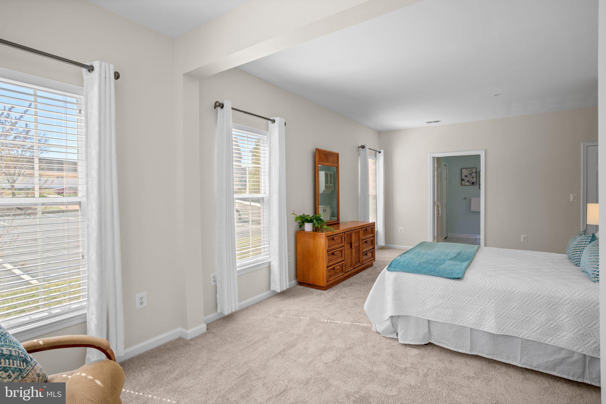 HEARTHSTONE AT VILLAGE CREST CONDOMINIUMS - Residential