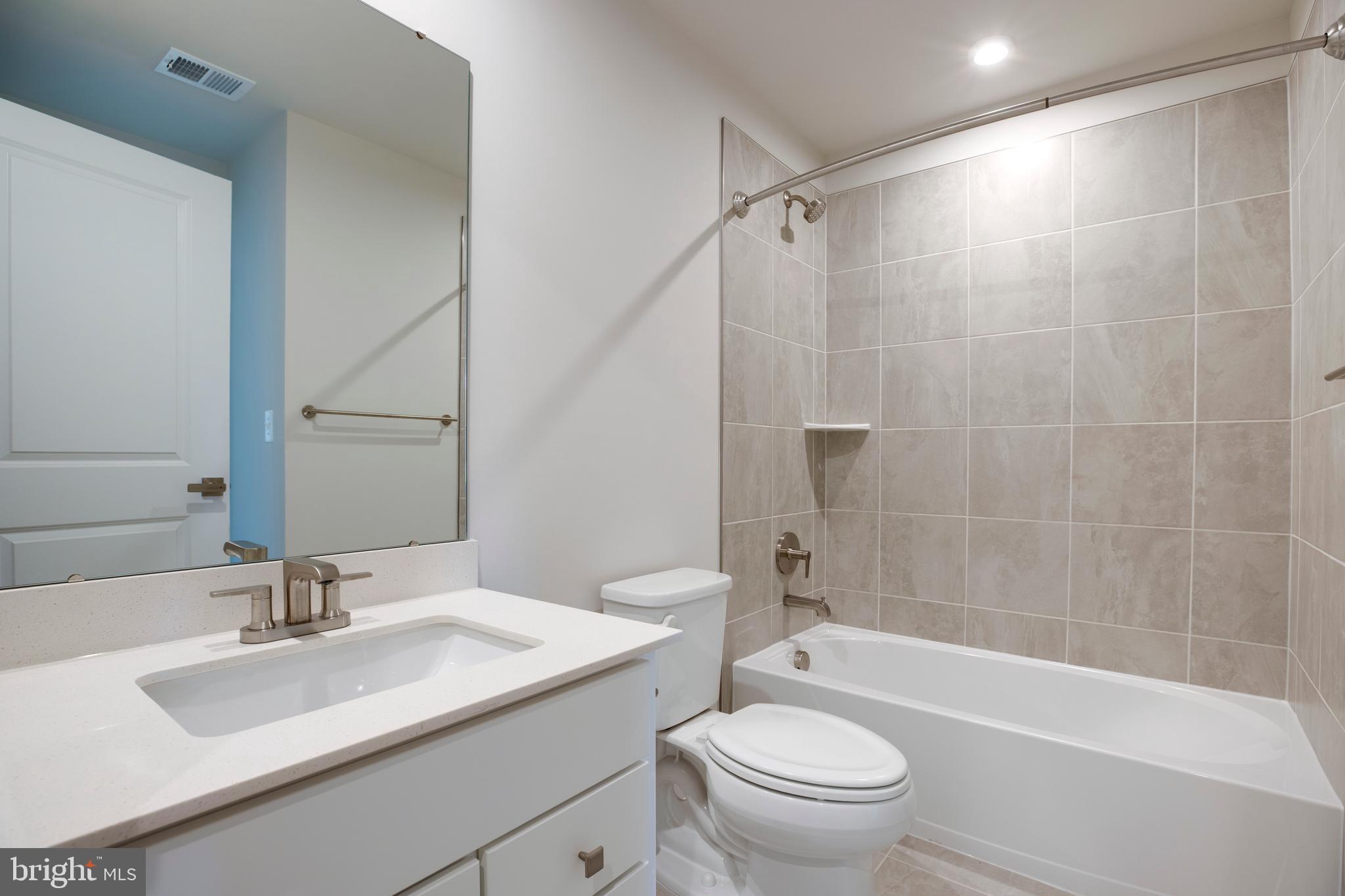 ELLIPSE AT WESTFIELDS - Residential Lease