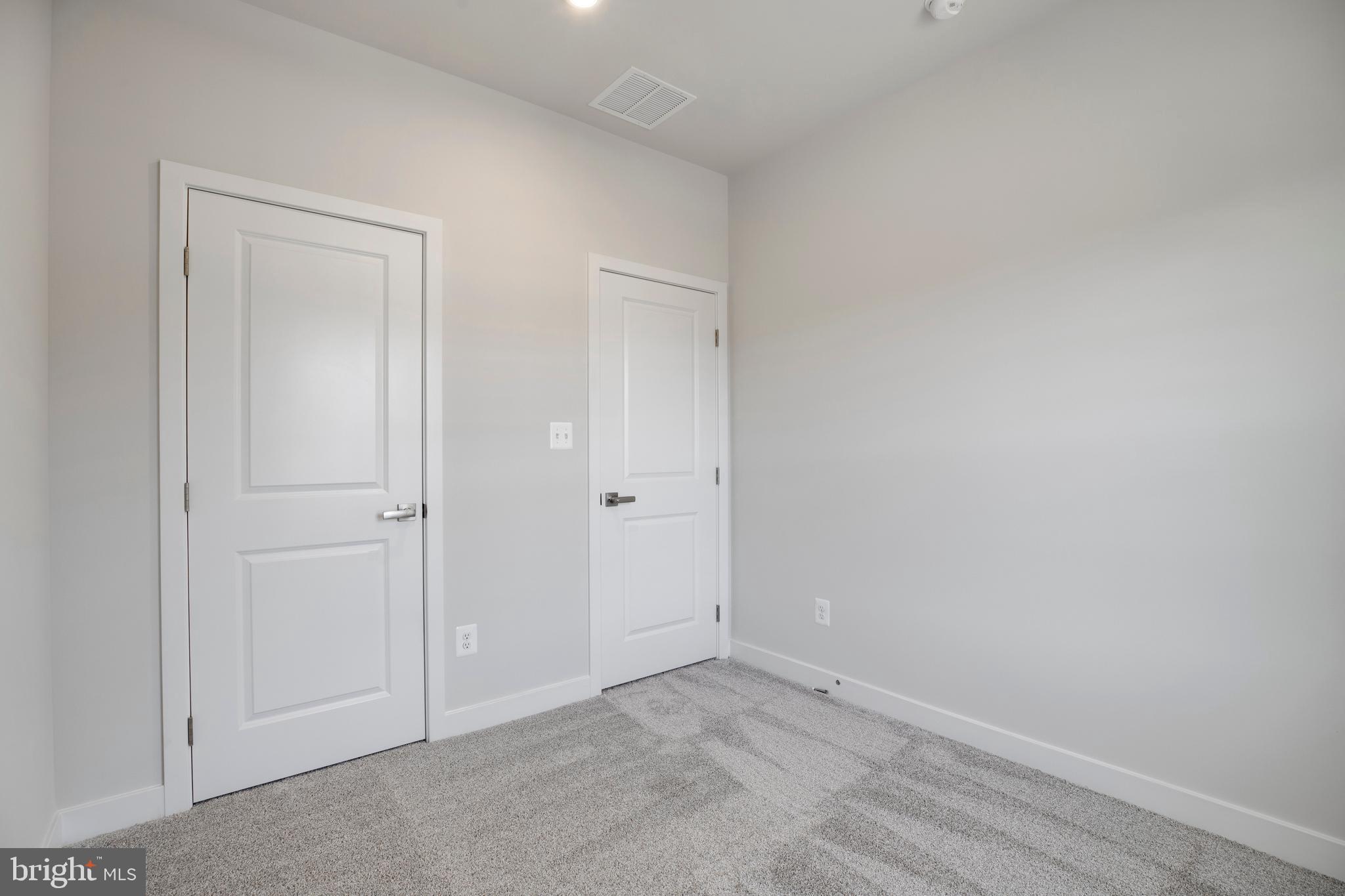 ELLIPSE AT WESTFIELDS - Residential Lease