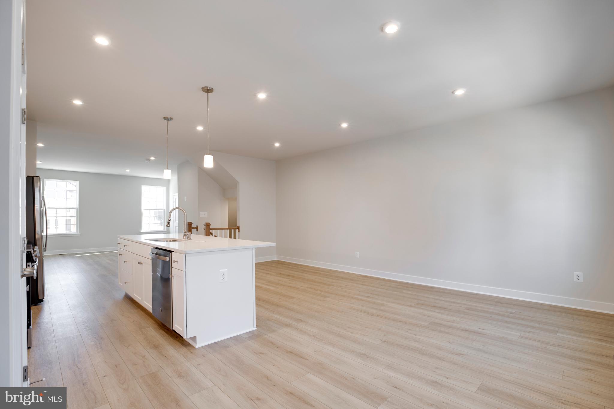 ELLIPSE AT WESTFIELDS - Residential Lease