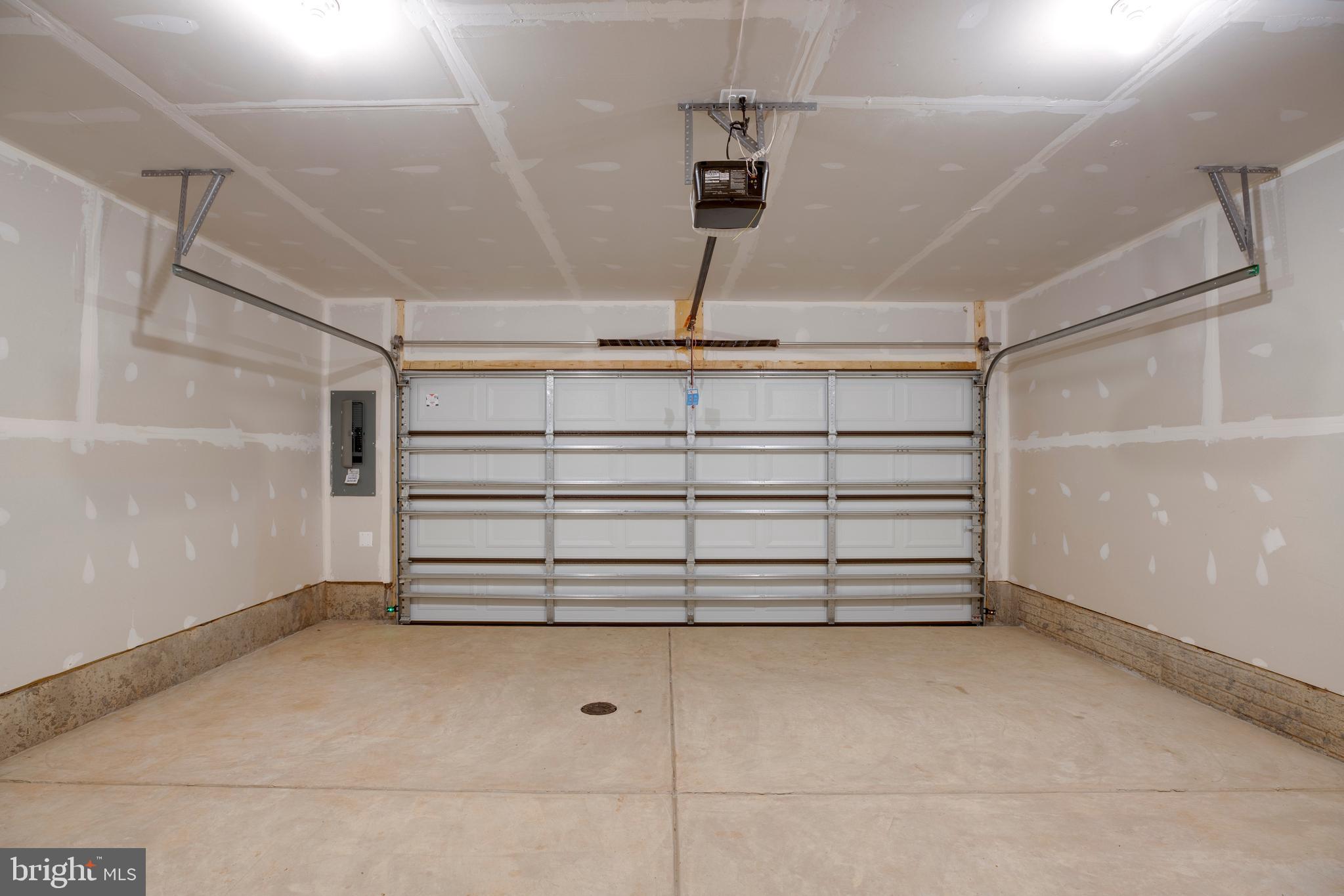 ELLIPSE AT WESTFIELDS - Residential Lease