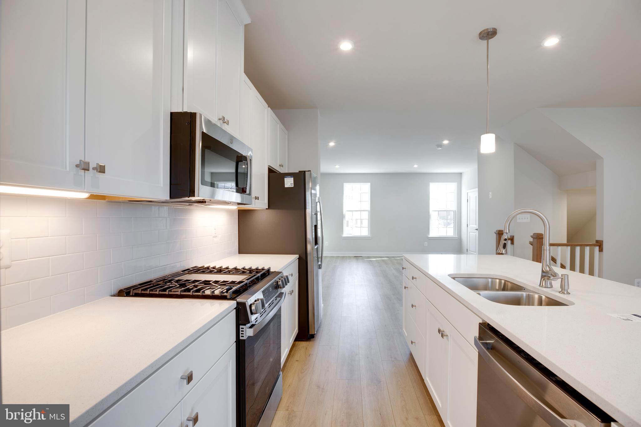 ELLIPSE AT WESTFIELDS - Residential Lease