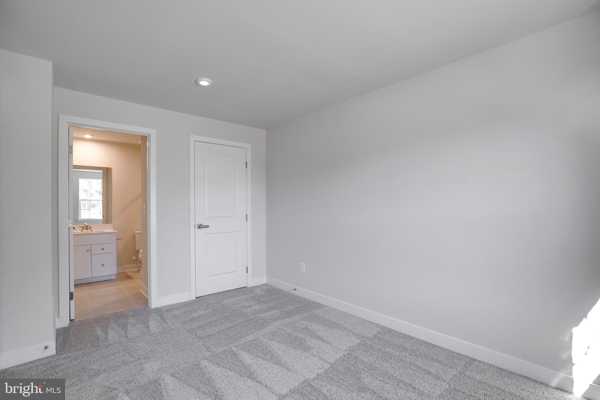 ELLIPSE AT WESTFIELDS - Residential Lease