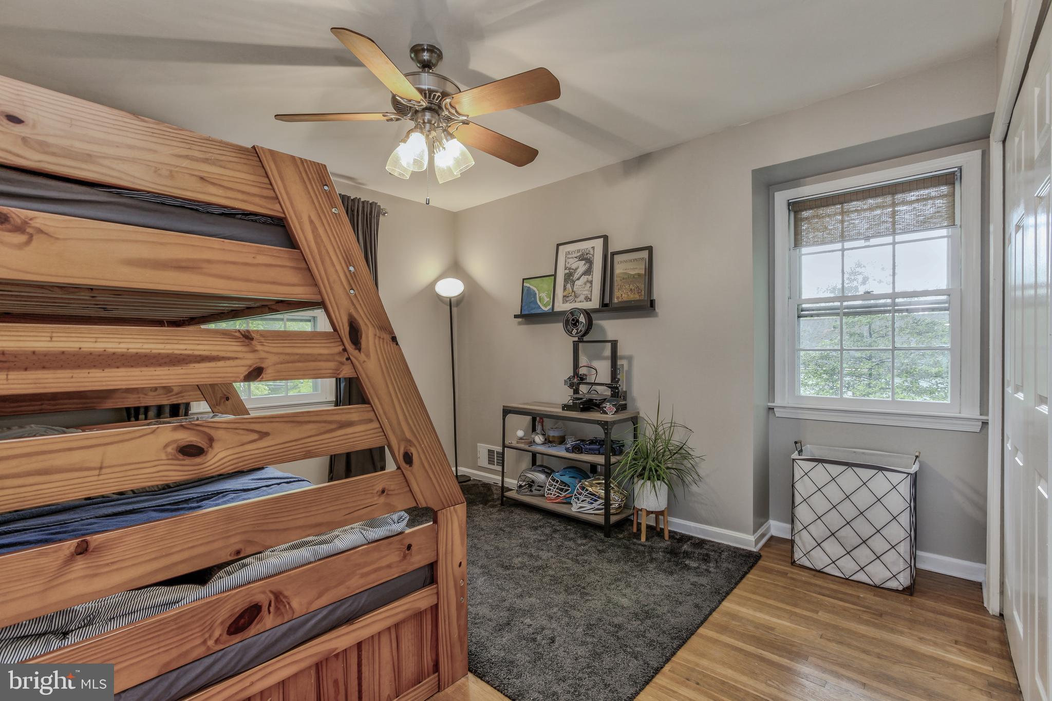 MANOR WOODS - Residential