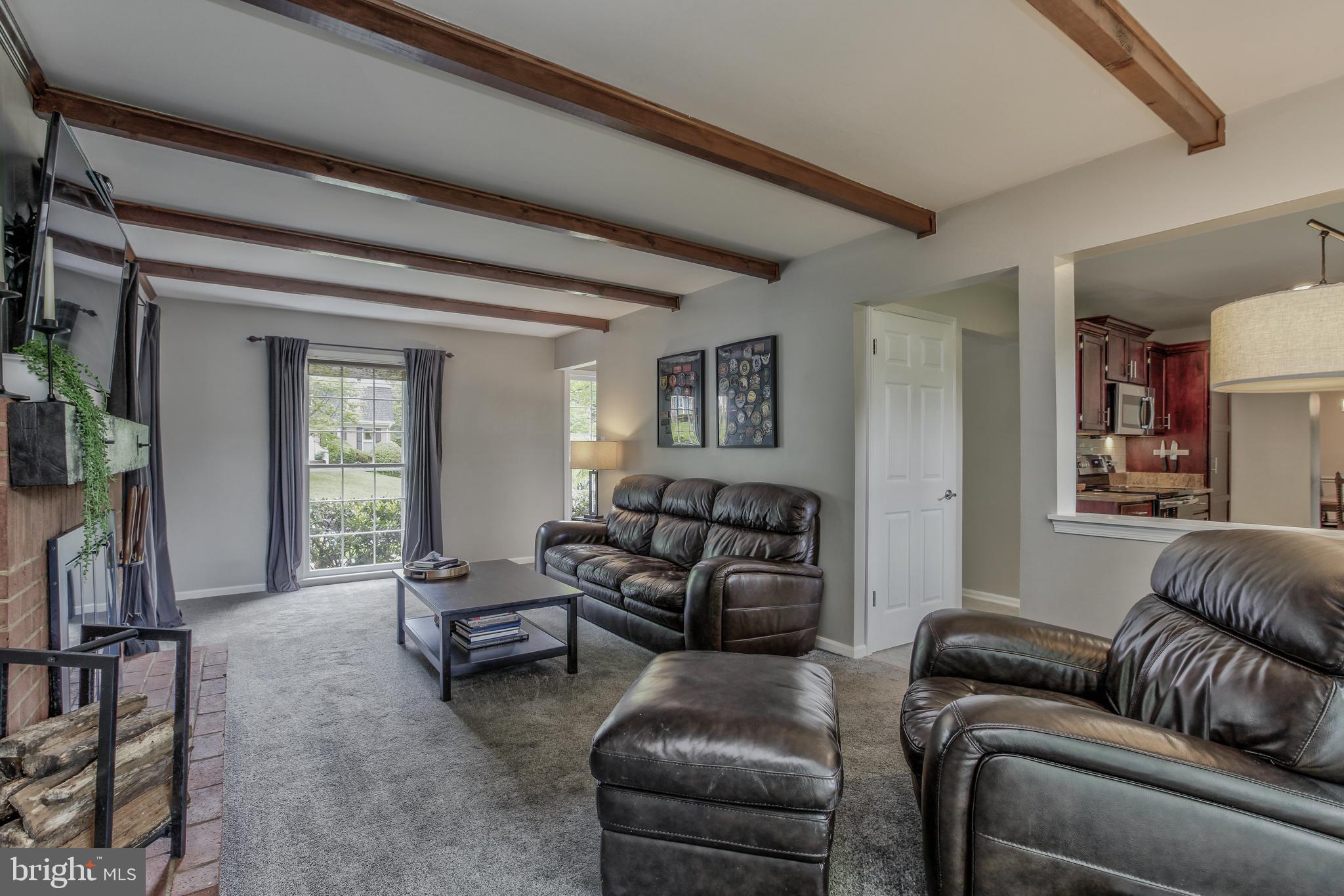 MANOR WOODS - Residential