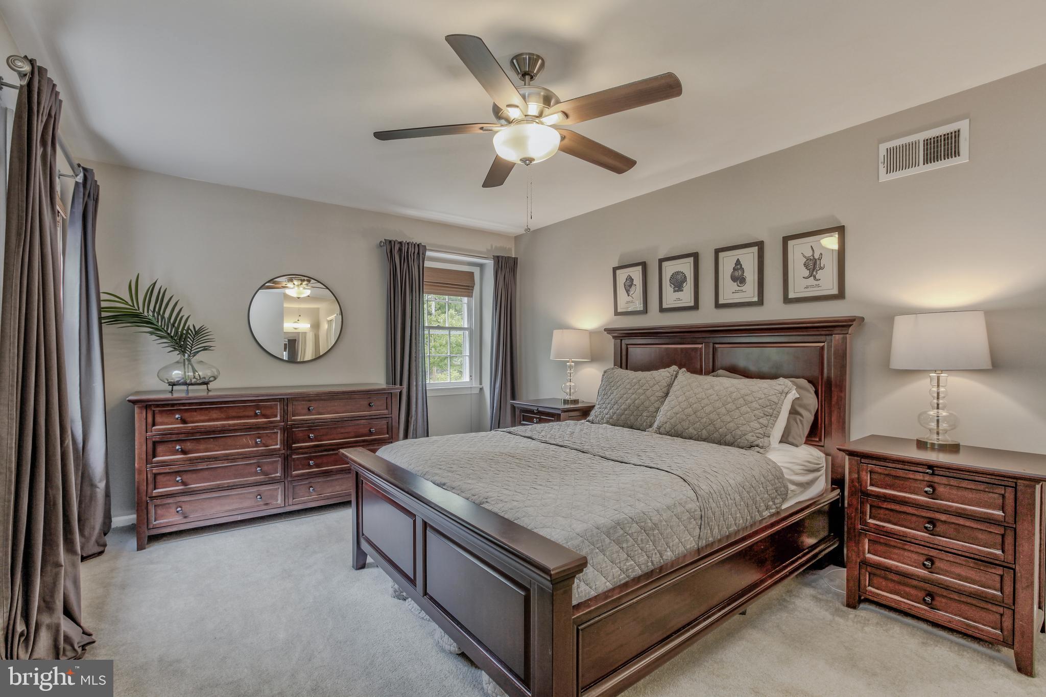 MANOR WOODS - Residential