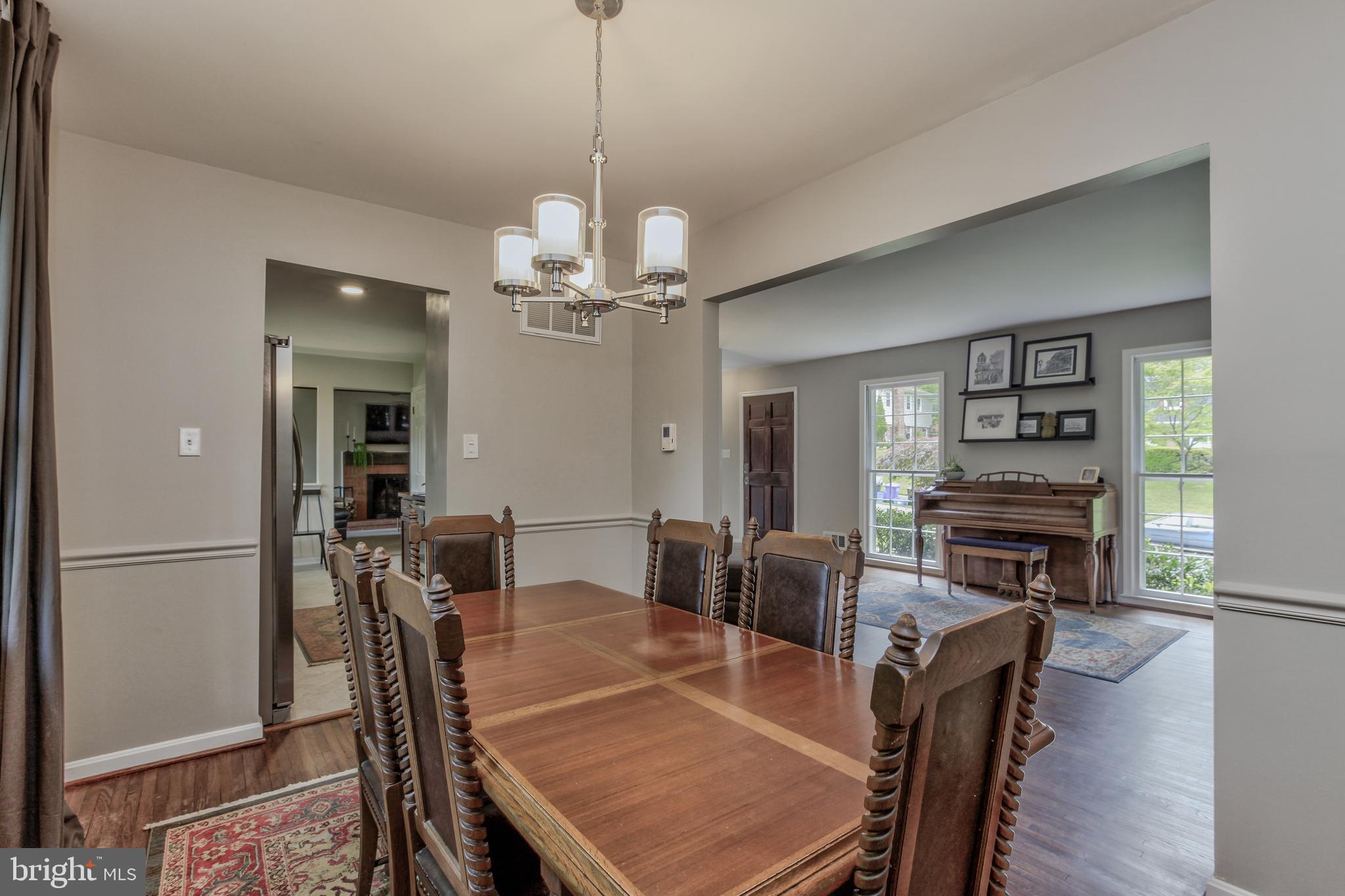 MANOR WOODS - Residential