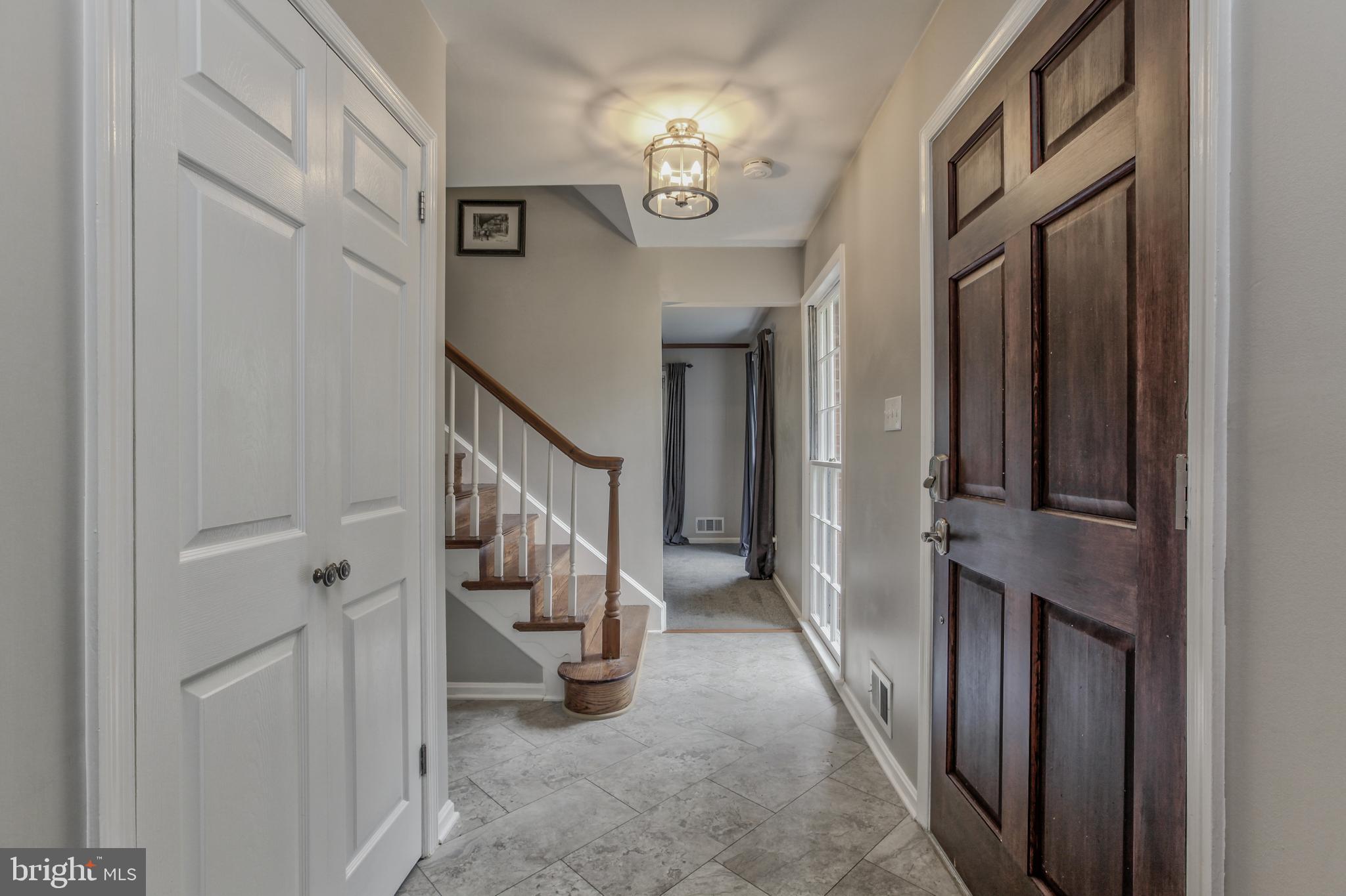 MANOR WOODS - Residential