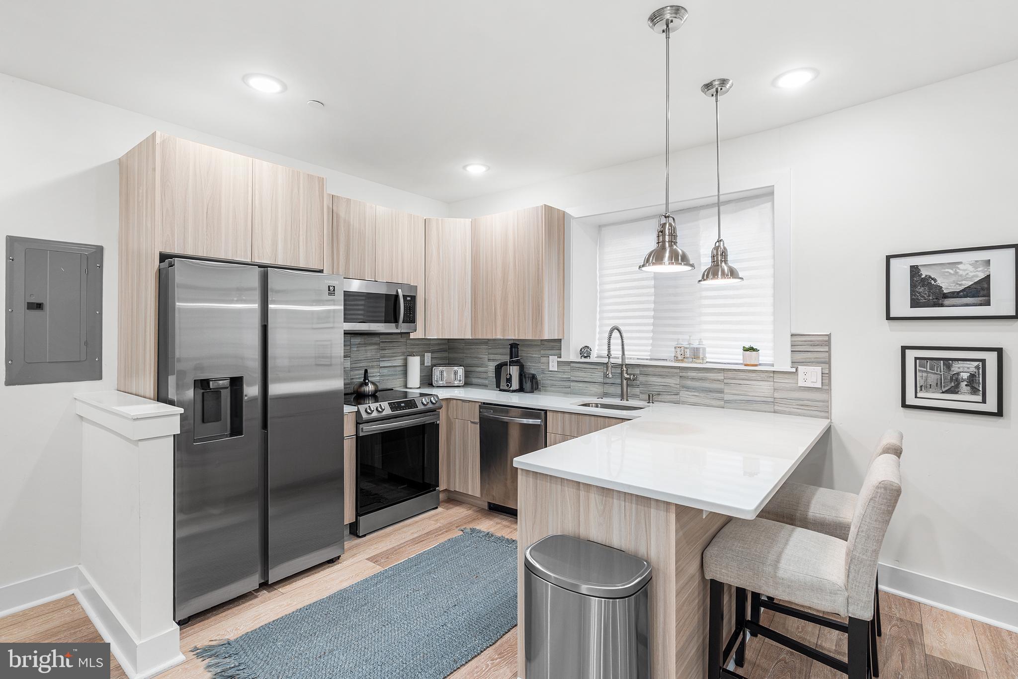 FAIRMOUNT - Residential