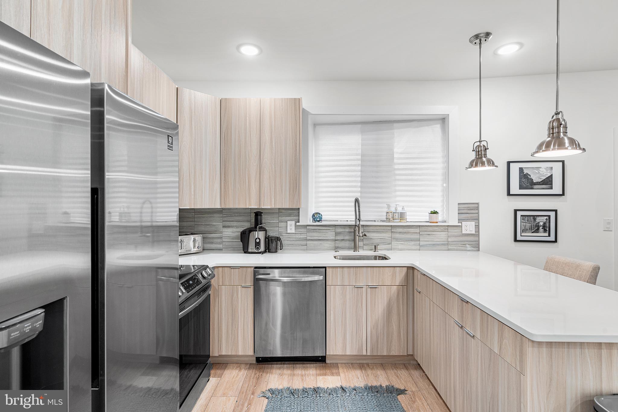 FAIRMOUNT - Residential