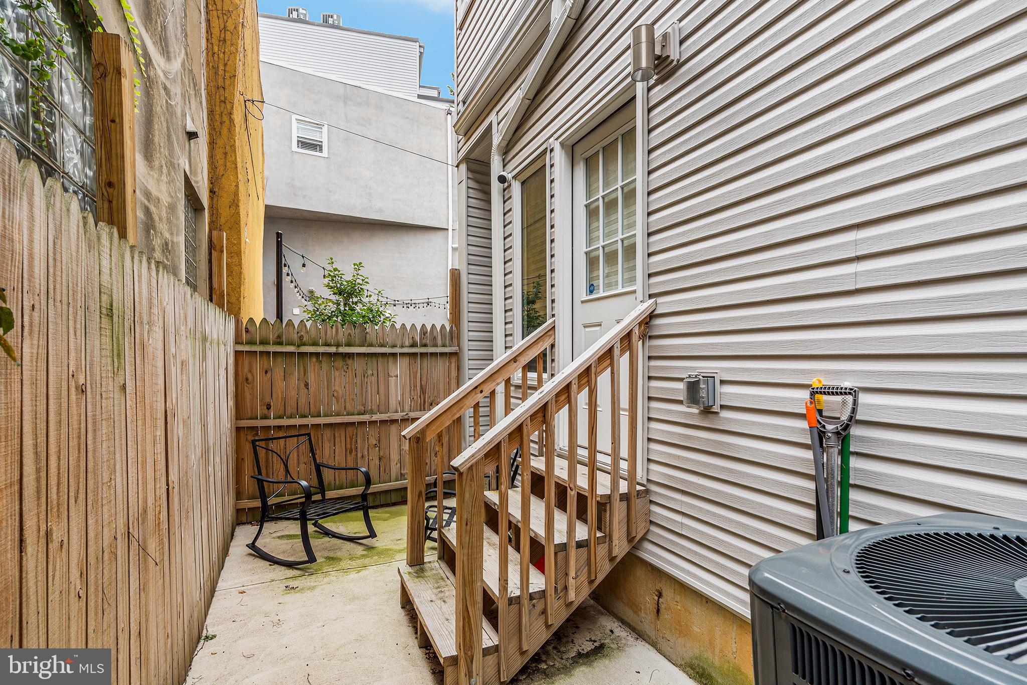 FAIRMOUNT - Residential