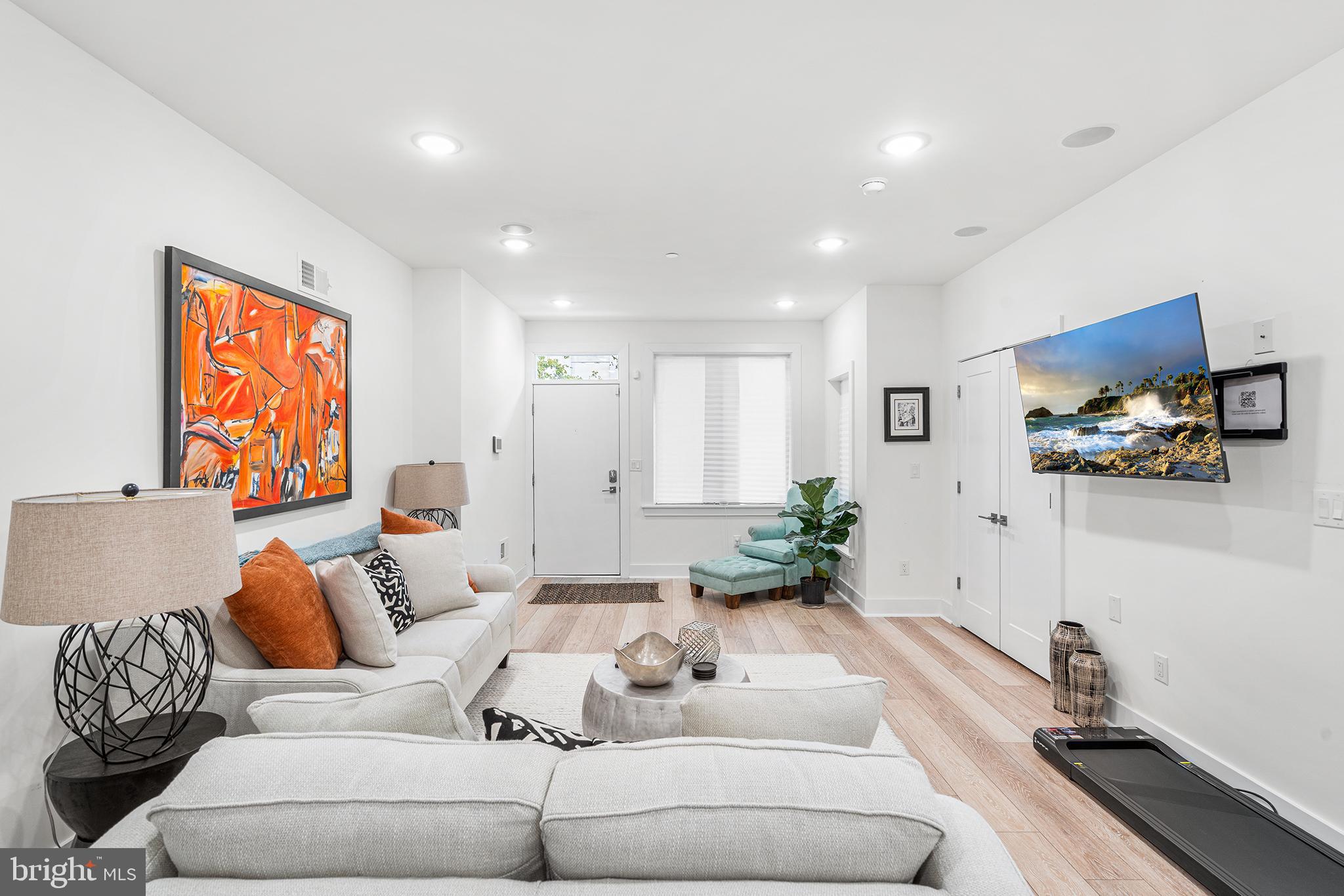 FAIRMOUNT - Residential