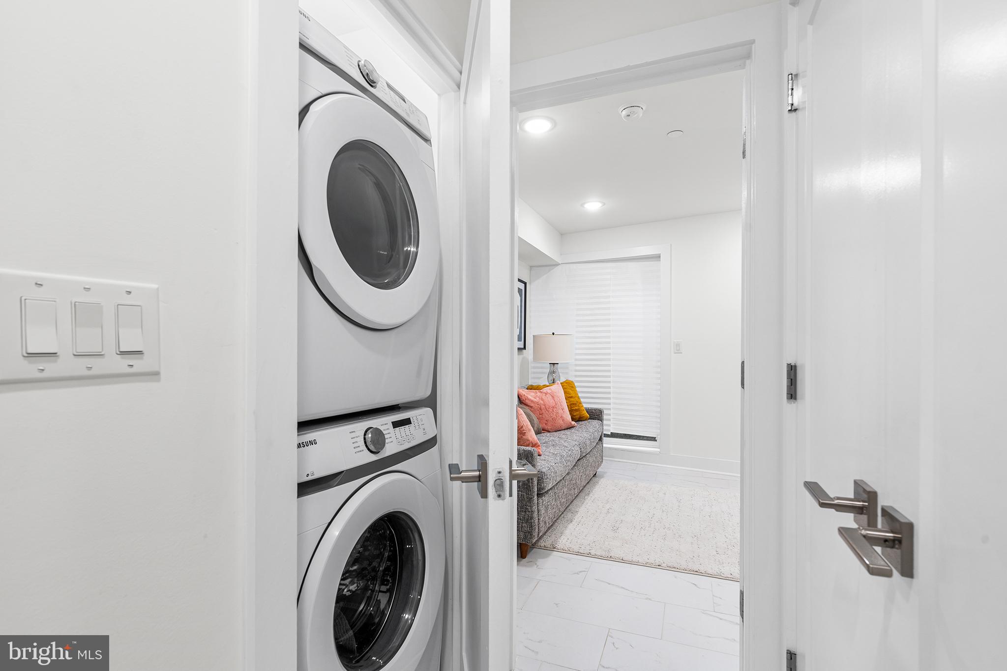 FAIRMOUNT - Residential