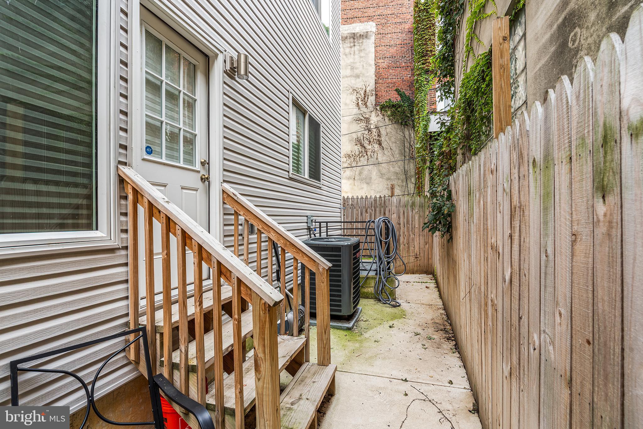 FAIRMOUNT - Residential