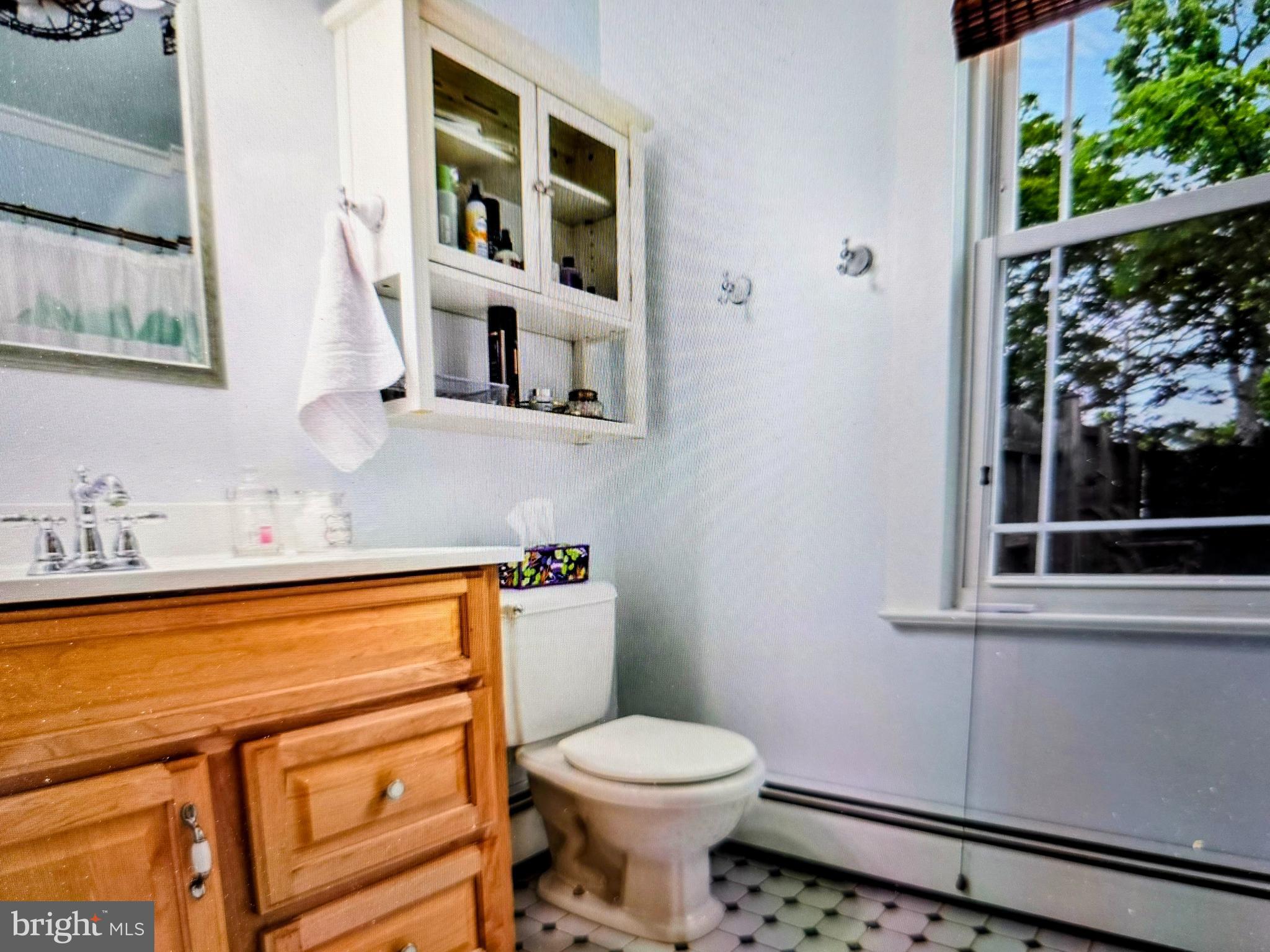 WOODLAND BEACH - Residential