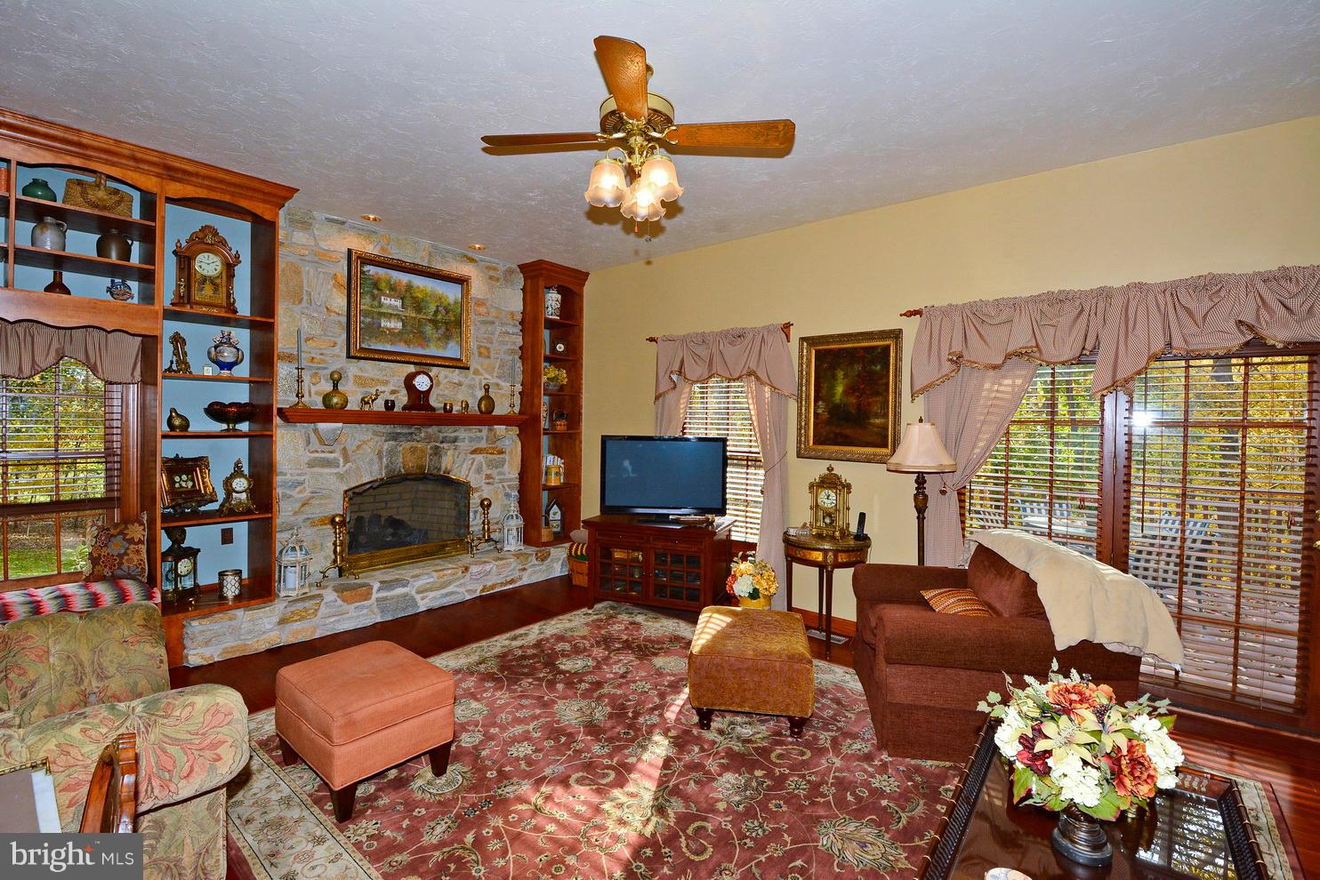 MYERMONT ESTATES - Residential