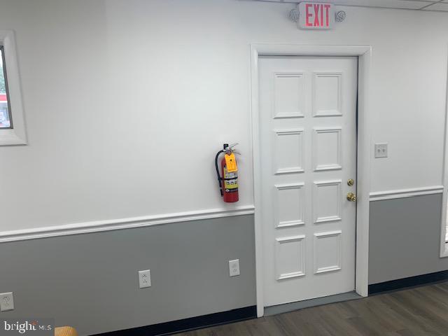 1072-1076 PARKWAY AVENUE 1074