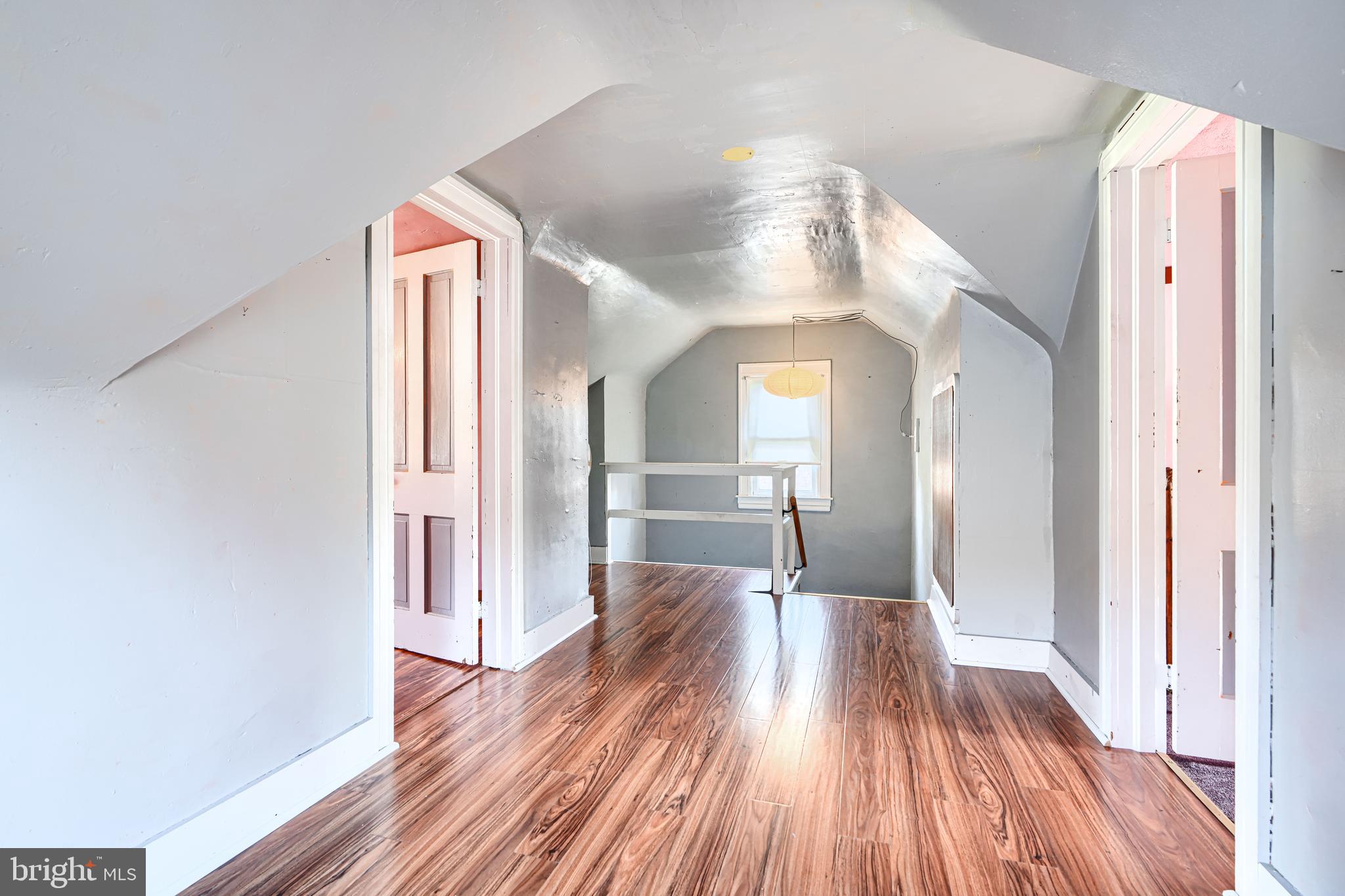 RADNOR WINSTON - Residential