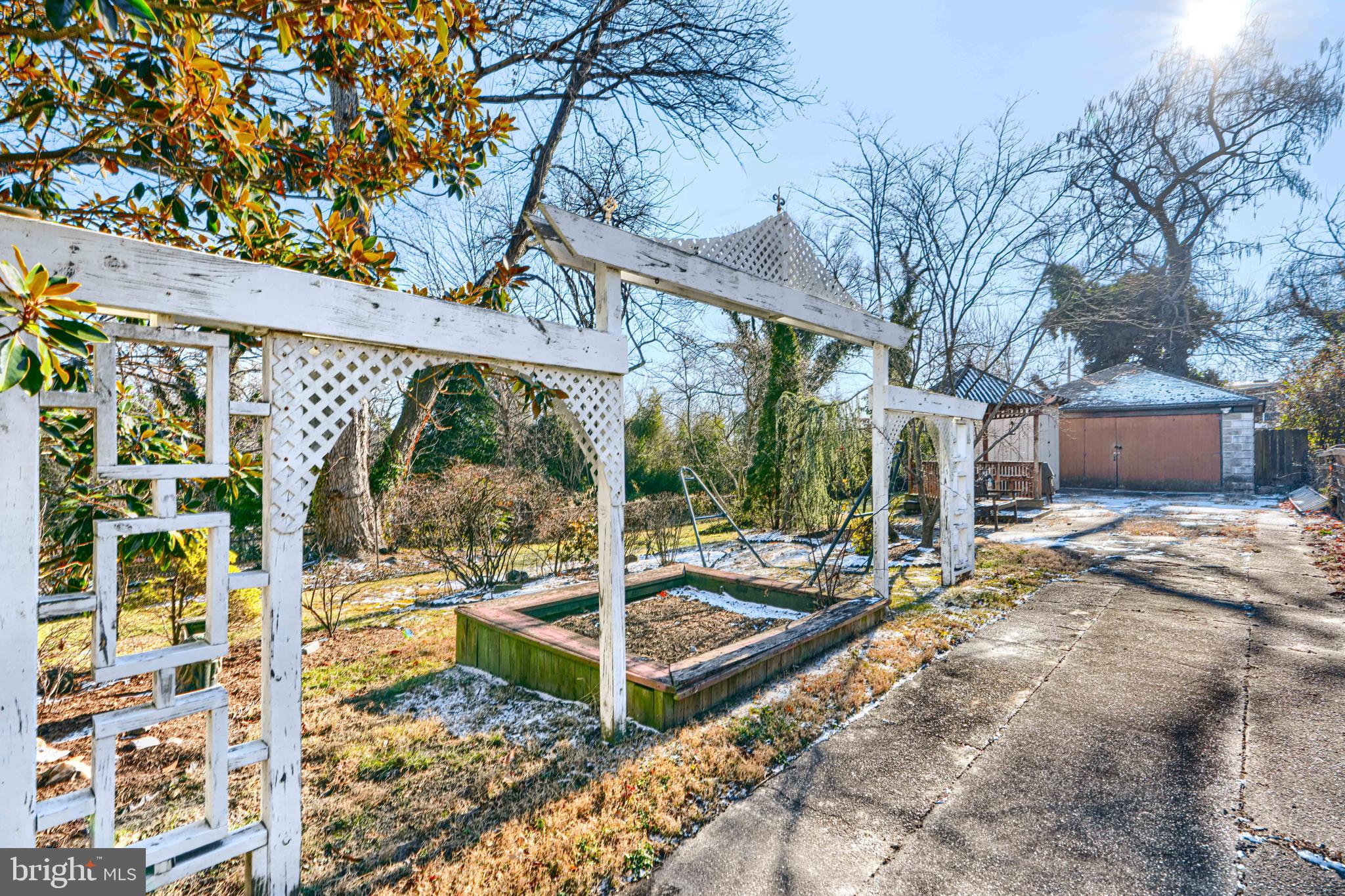 RADNOR WINSTON - Residential