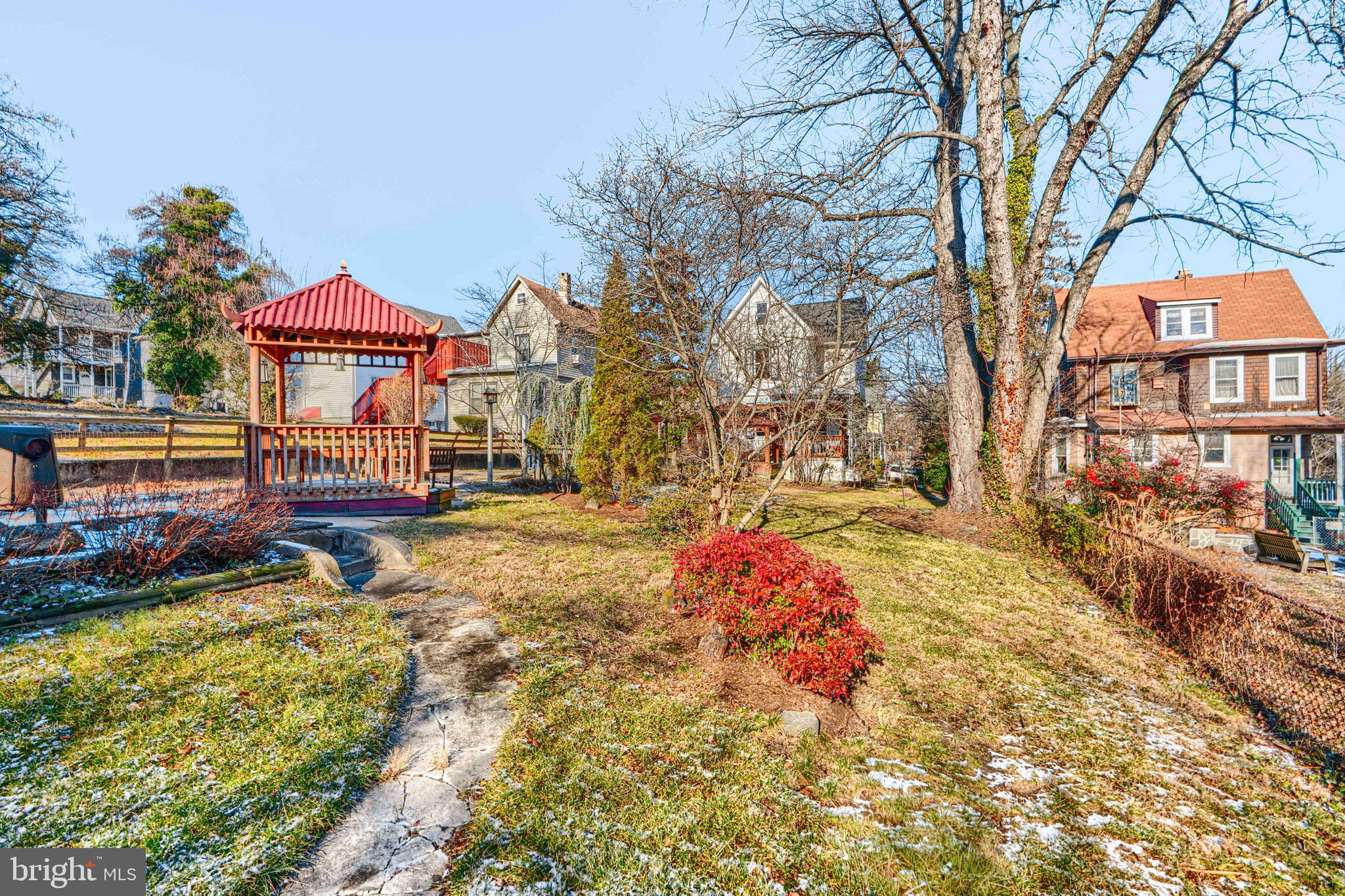 RADNOR WINSTON - Residential