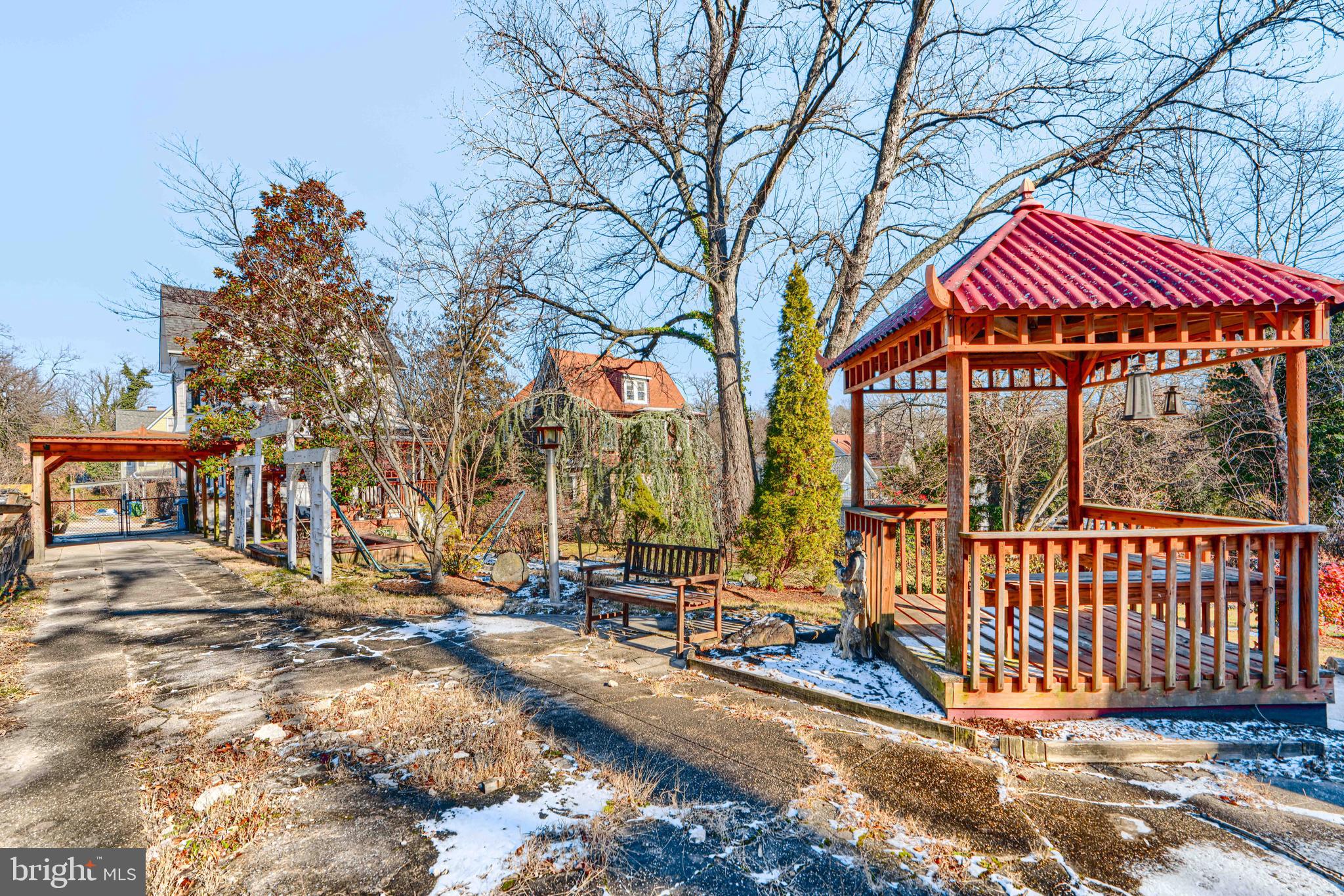 RADNOR WINSTON - Residential