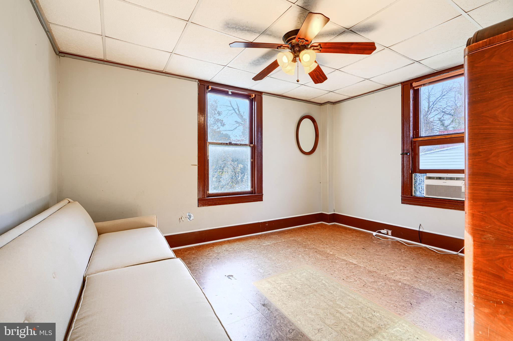 RADNOR WINSTON - Residential