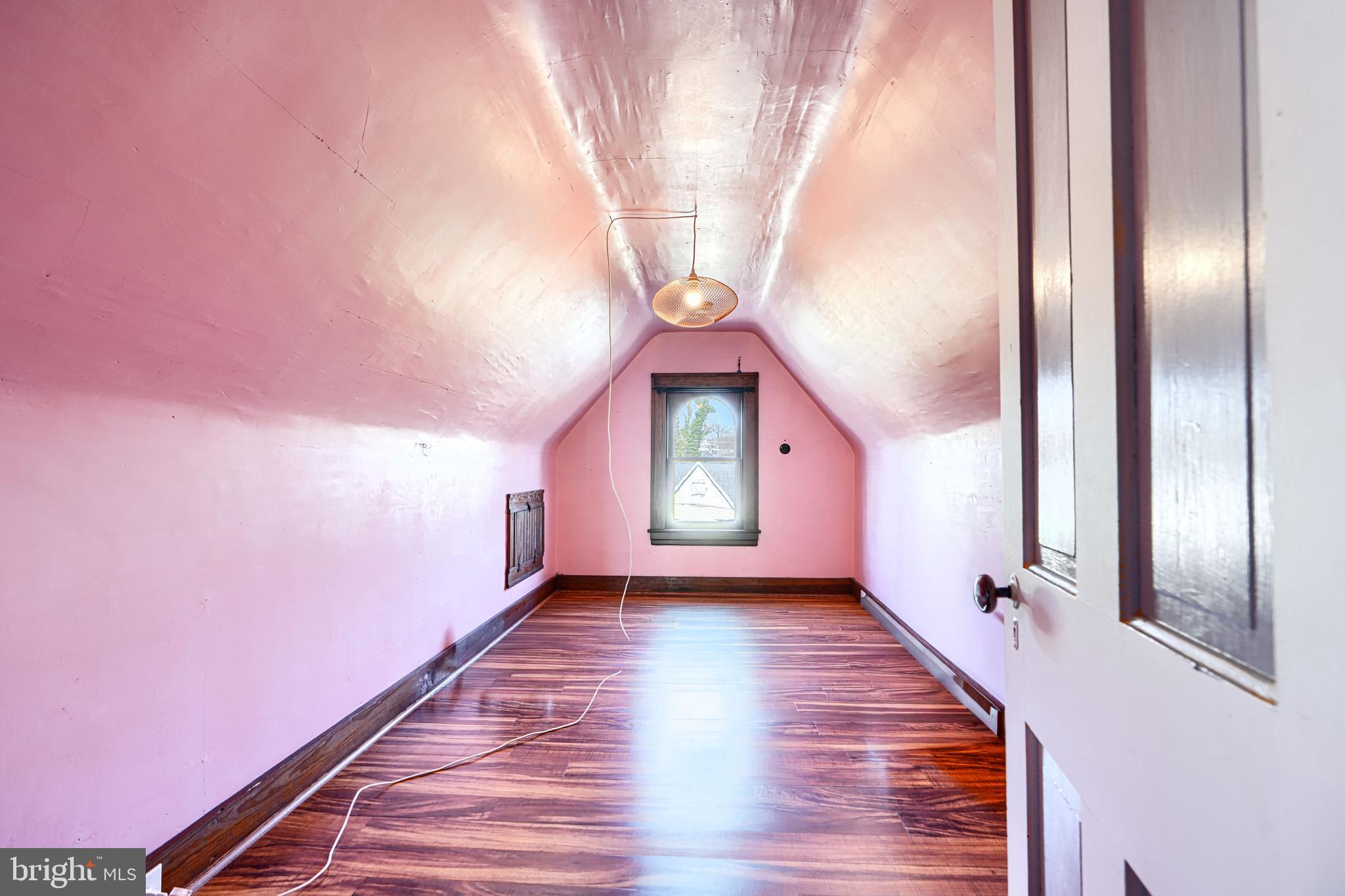 RADNOR WINSTON - Residential