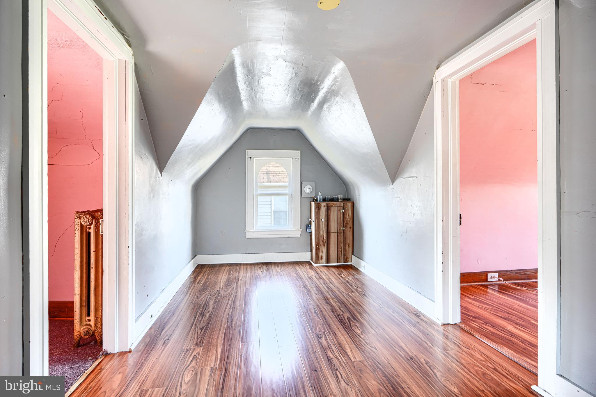 RADNOR WINSTON - Residential