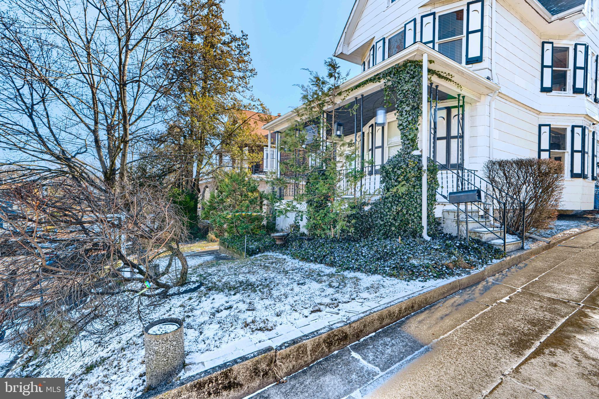 RADNOR WINSTON - Residential