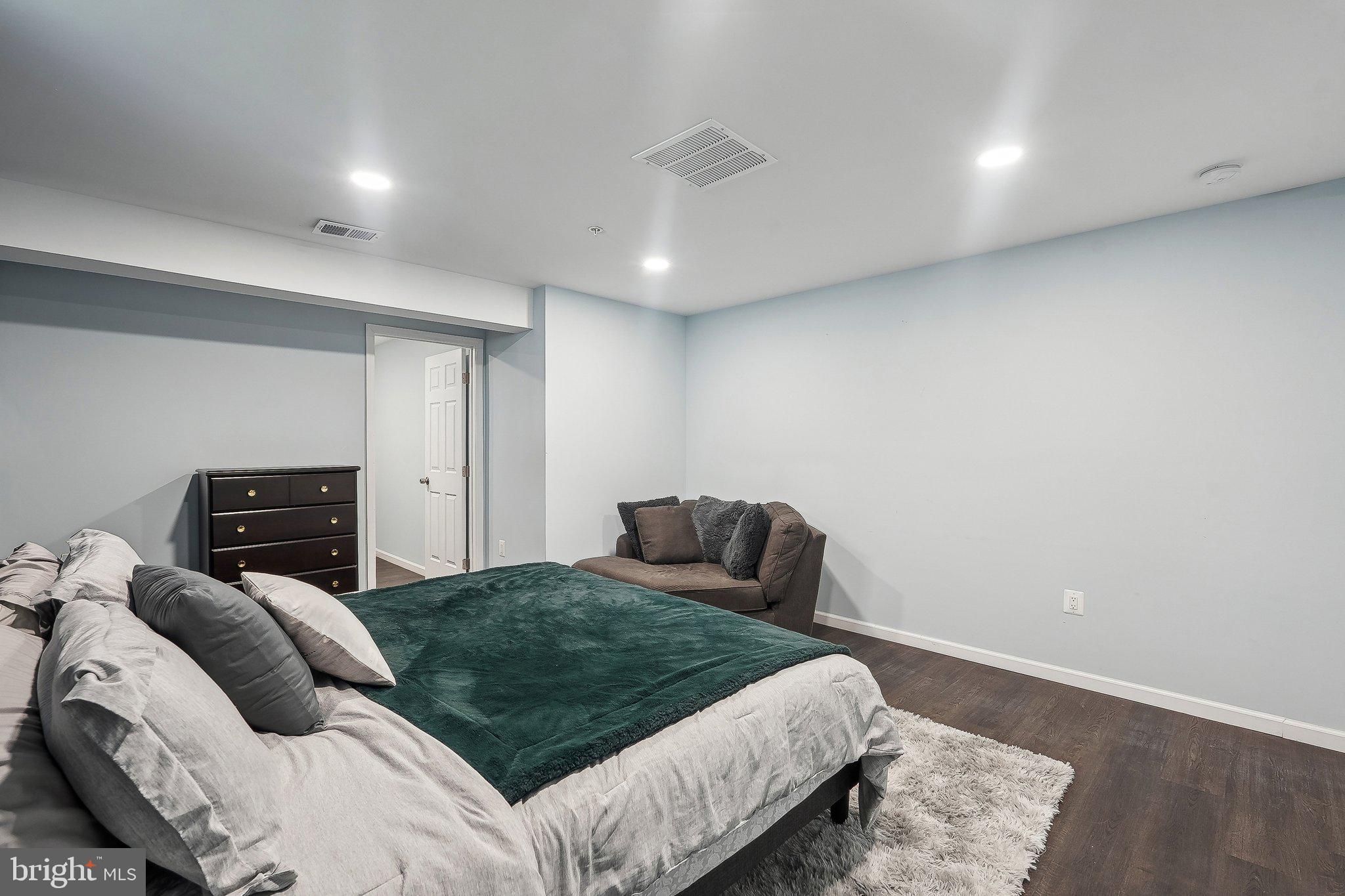 HAGERS CROSSING - Residential