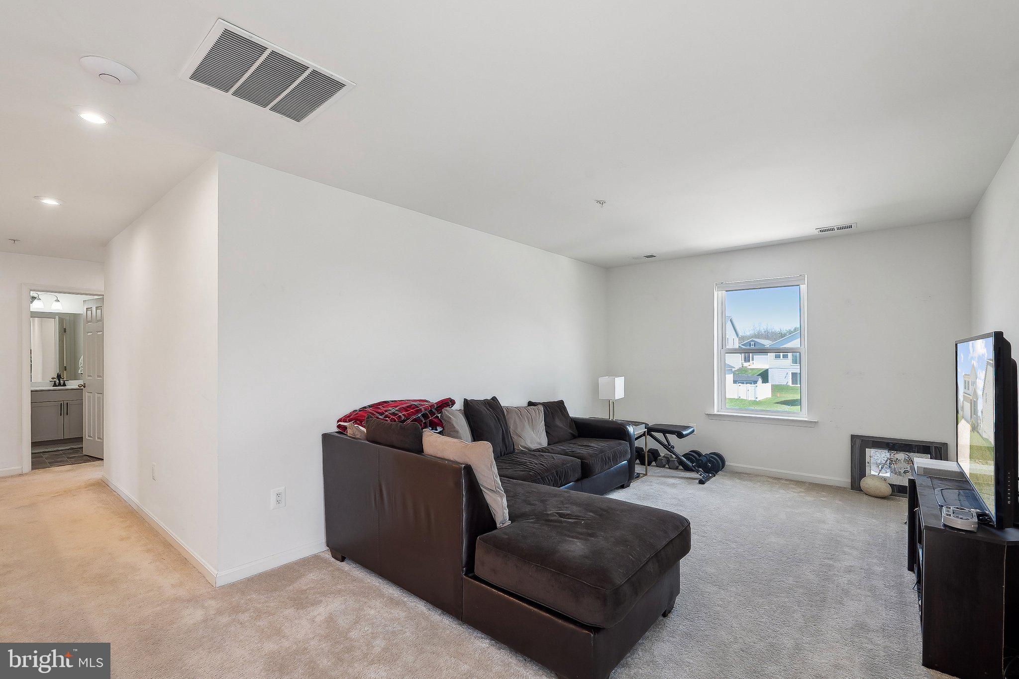 HAGERS CROSSING - Residential