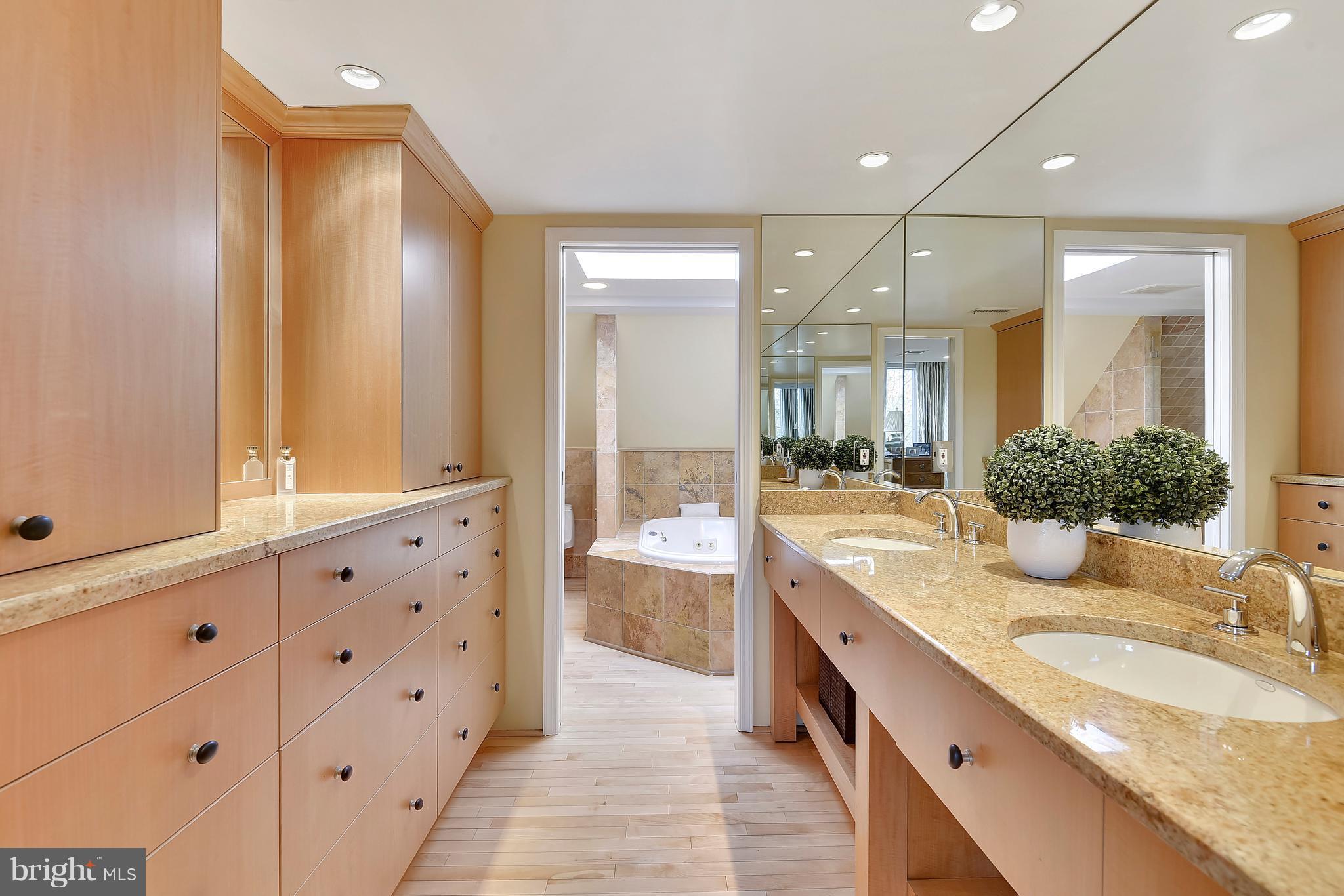 OLD TOWN - Residential