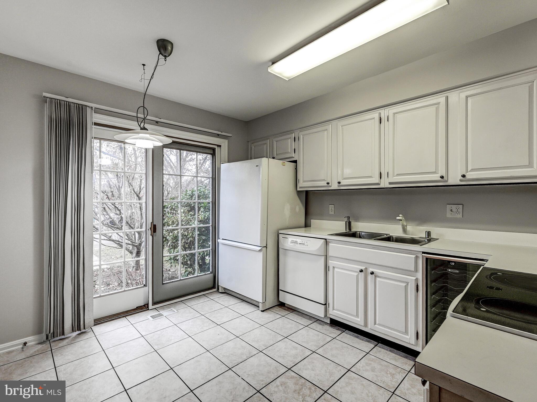 CHARLESBROOKE - Residential