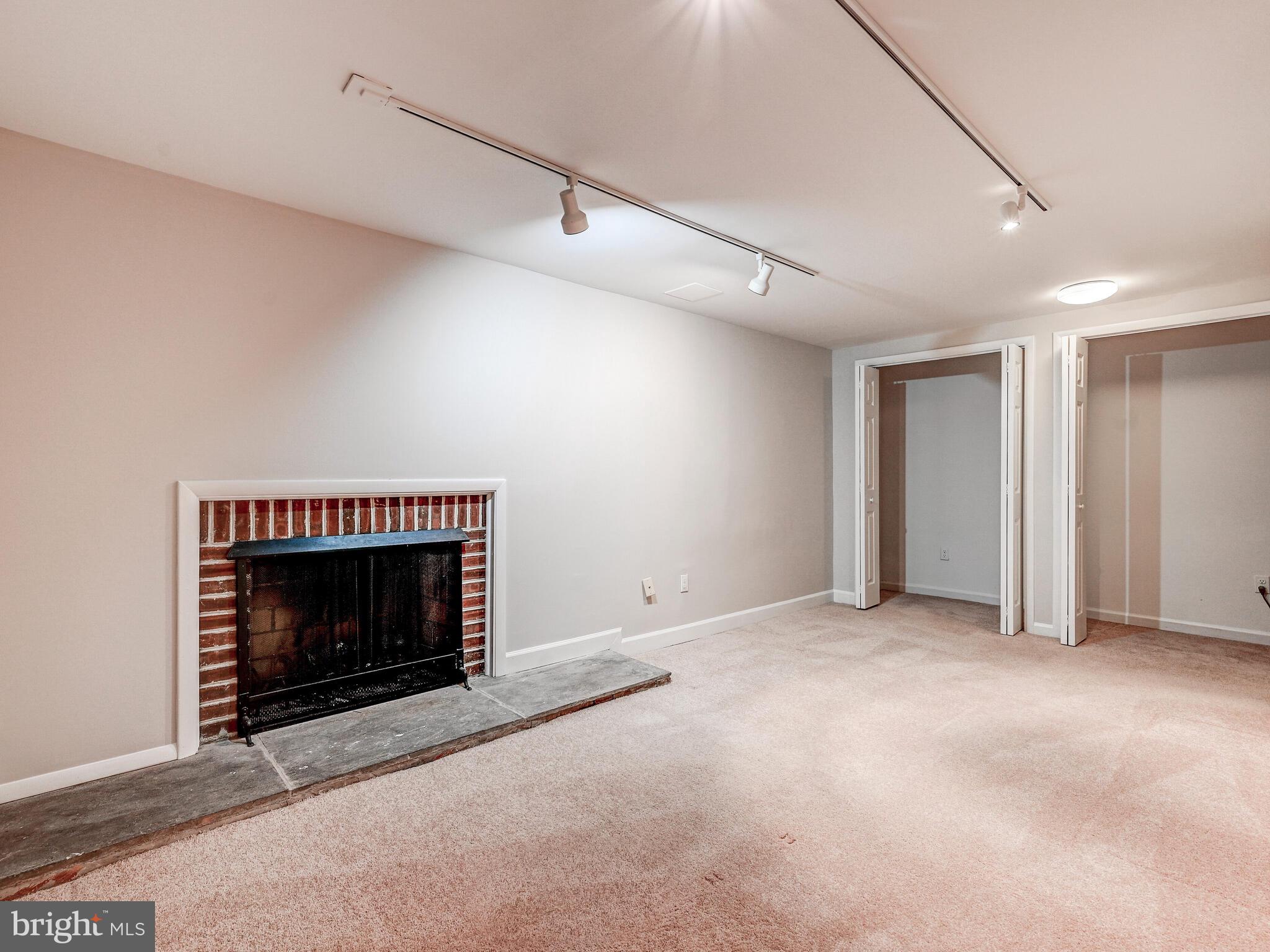 CHARLESBROOKE - Residential