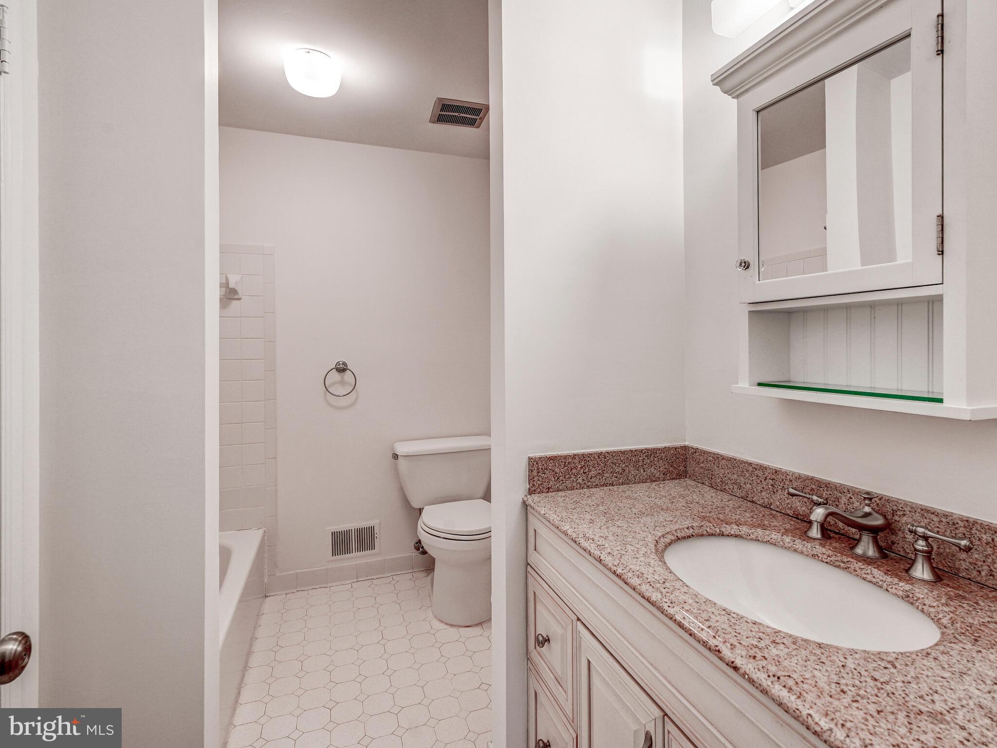 CHARLESBROOKE - Residential