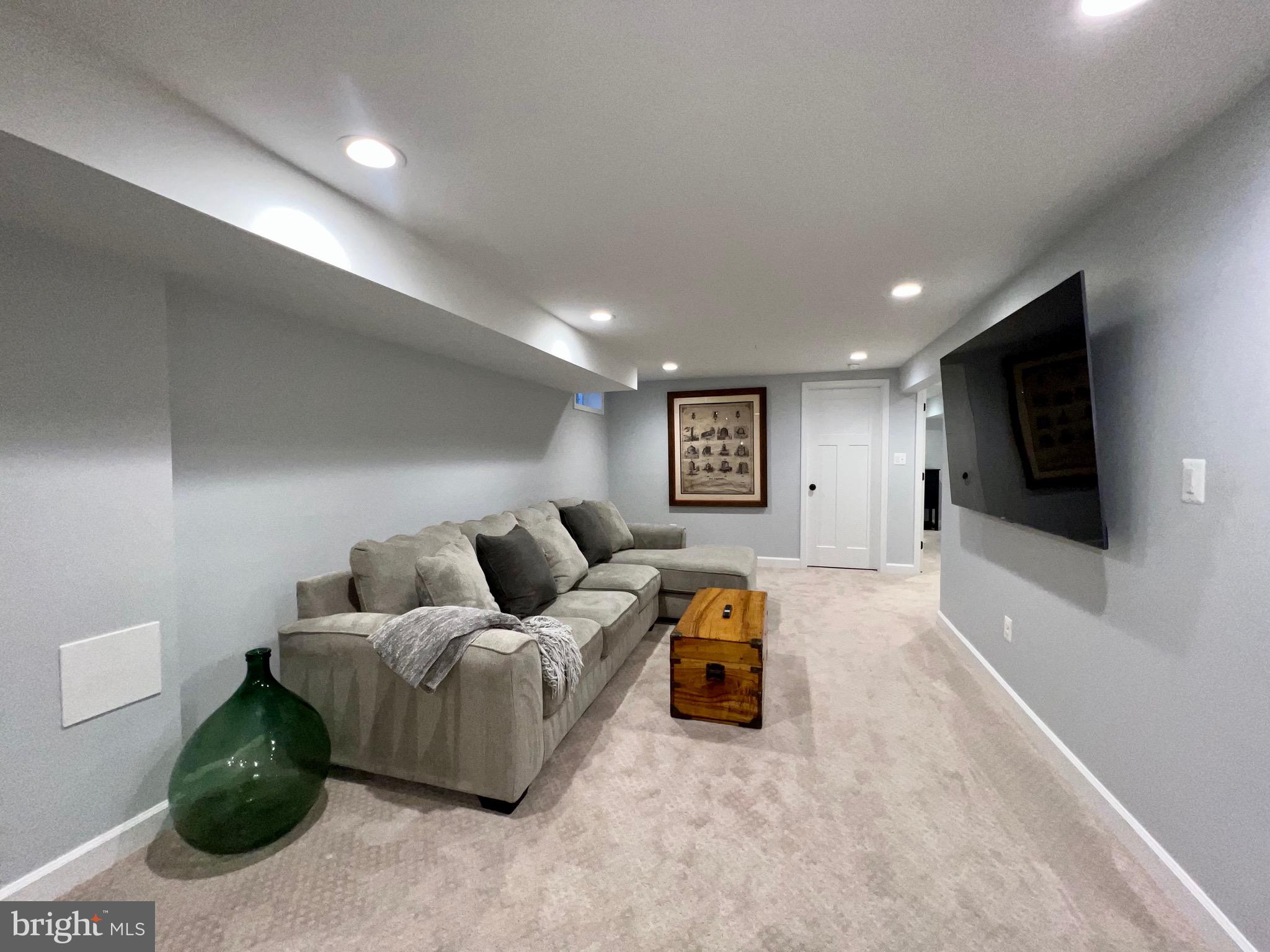 SEMINARY RIDGE - Residential Lease